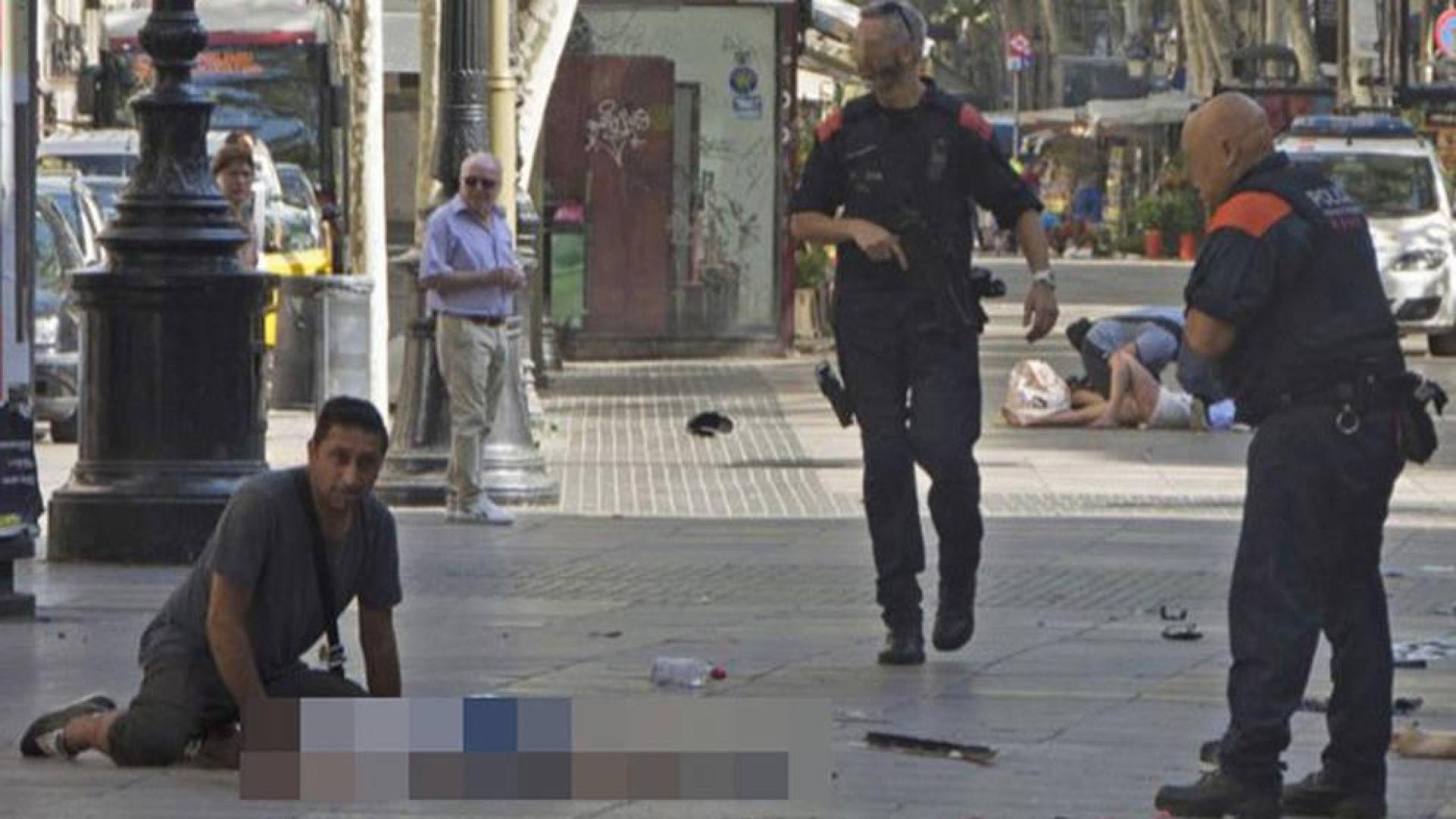 Harry Athwal, el turista que no dejó morir solo al niño australiano en La Rambla