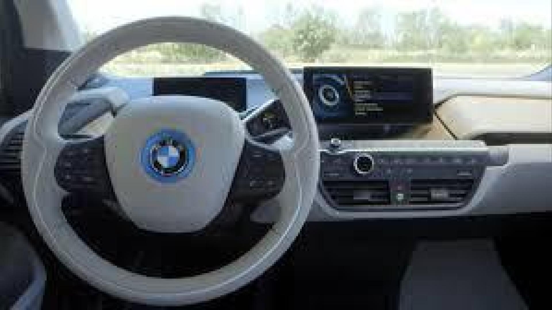 BMW lanzará en noviembre sus nuevos modelos i3 e i3s