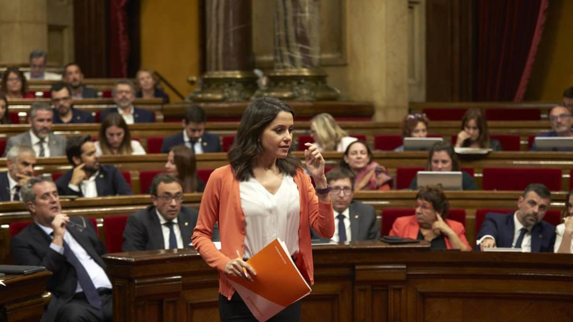Arrimadas propone una moción censura a Puigdemont para convocar nuevas elecciones