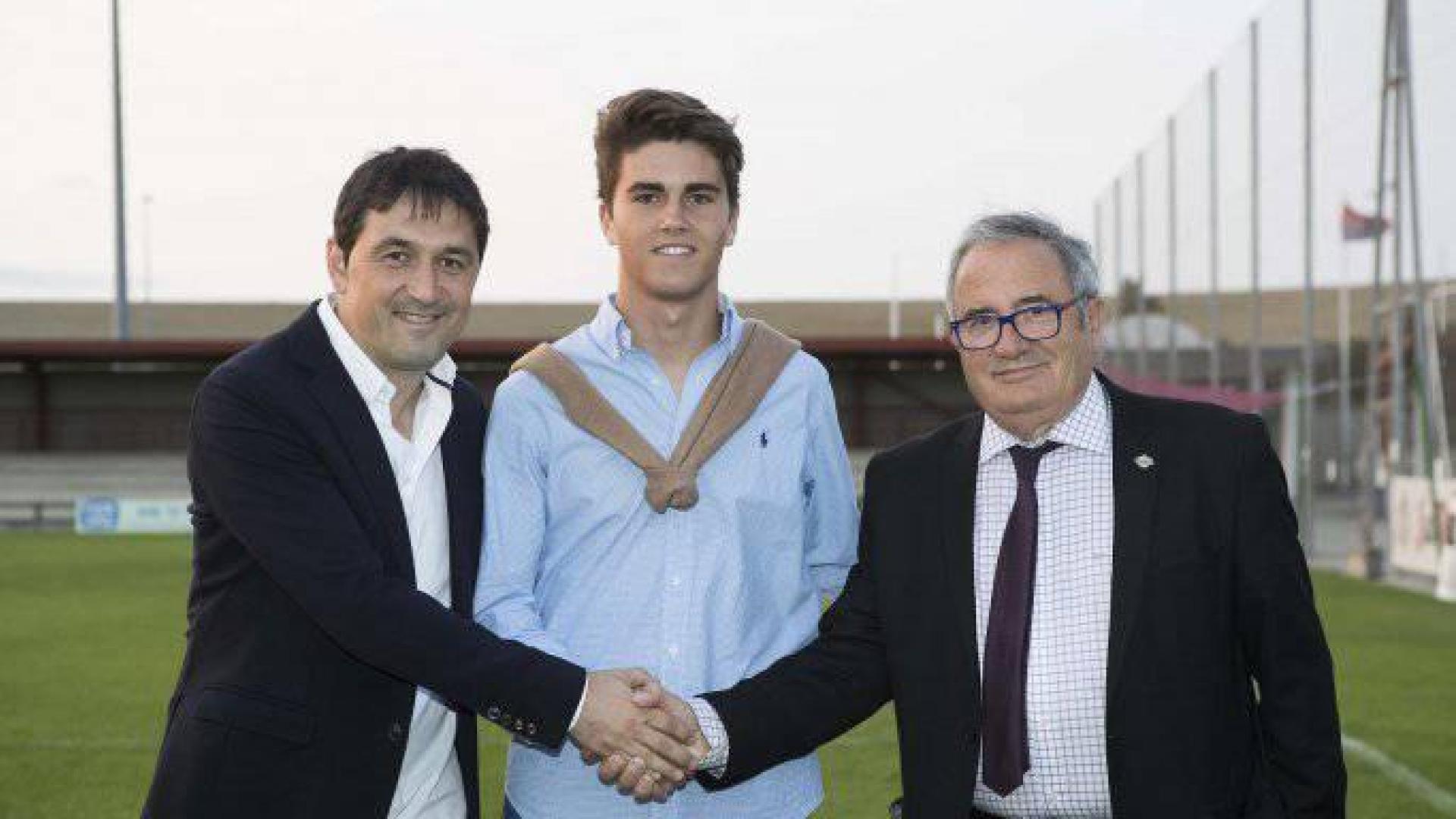 Osasuna renueva a Javi Martínez hasta 2022