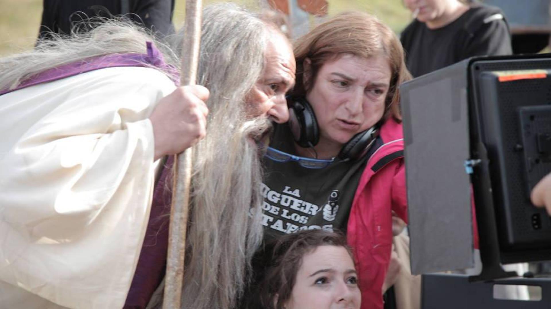 Ana Murugarren, a la derecha, durante el rodaje de la película.