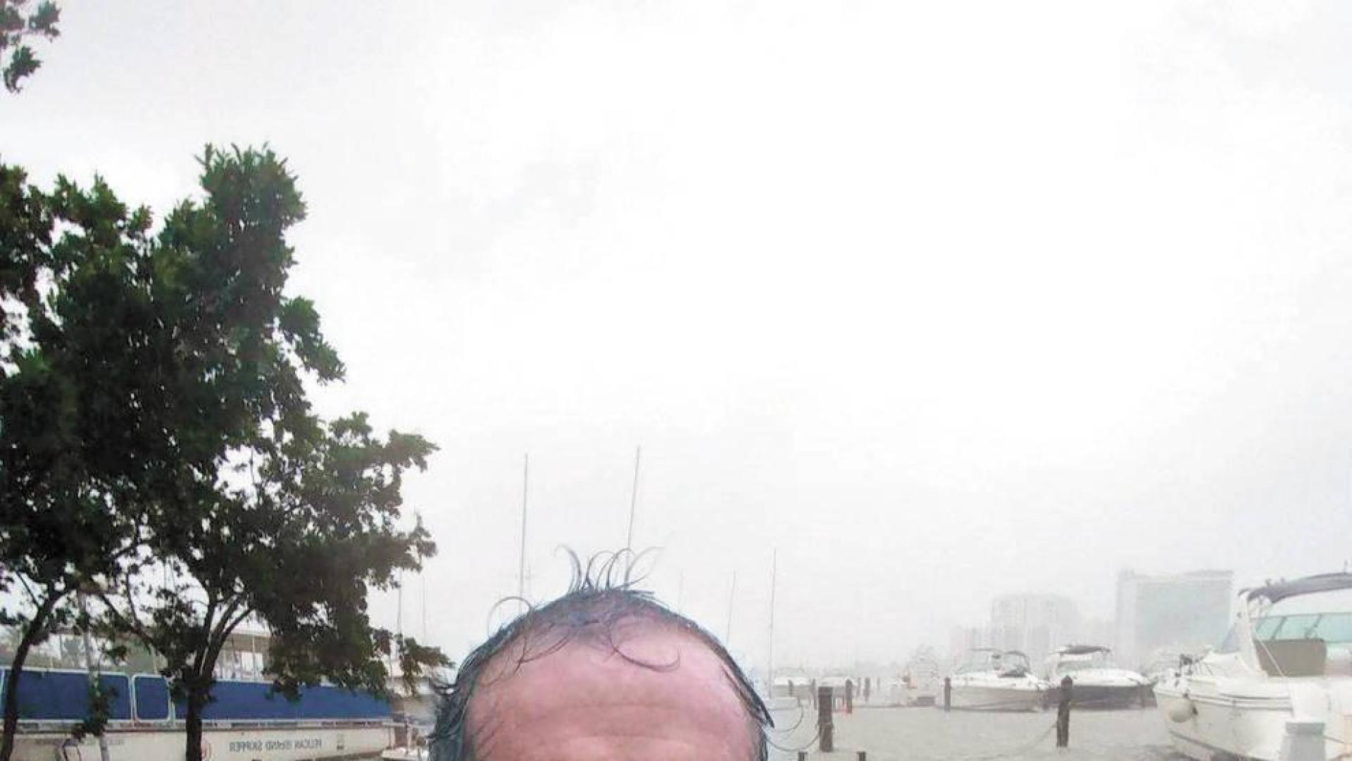 Un navarro hace frente al huracán Irma a bordo de un velero en Miami