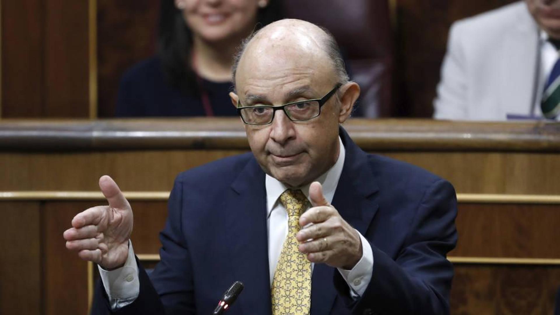 Montoro promete bajar los impuestos a las rentas medias y bajas en los Presupuestos