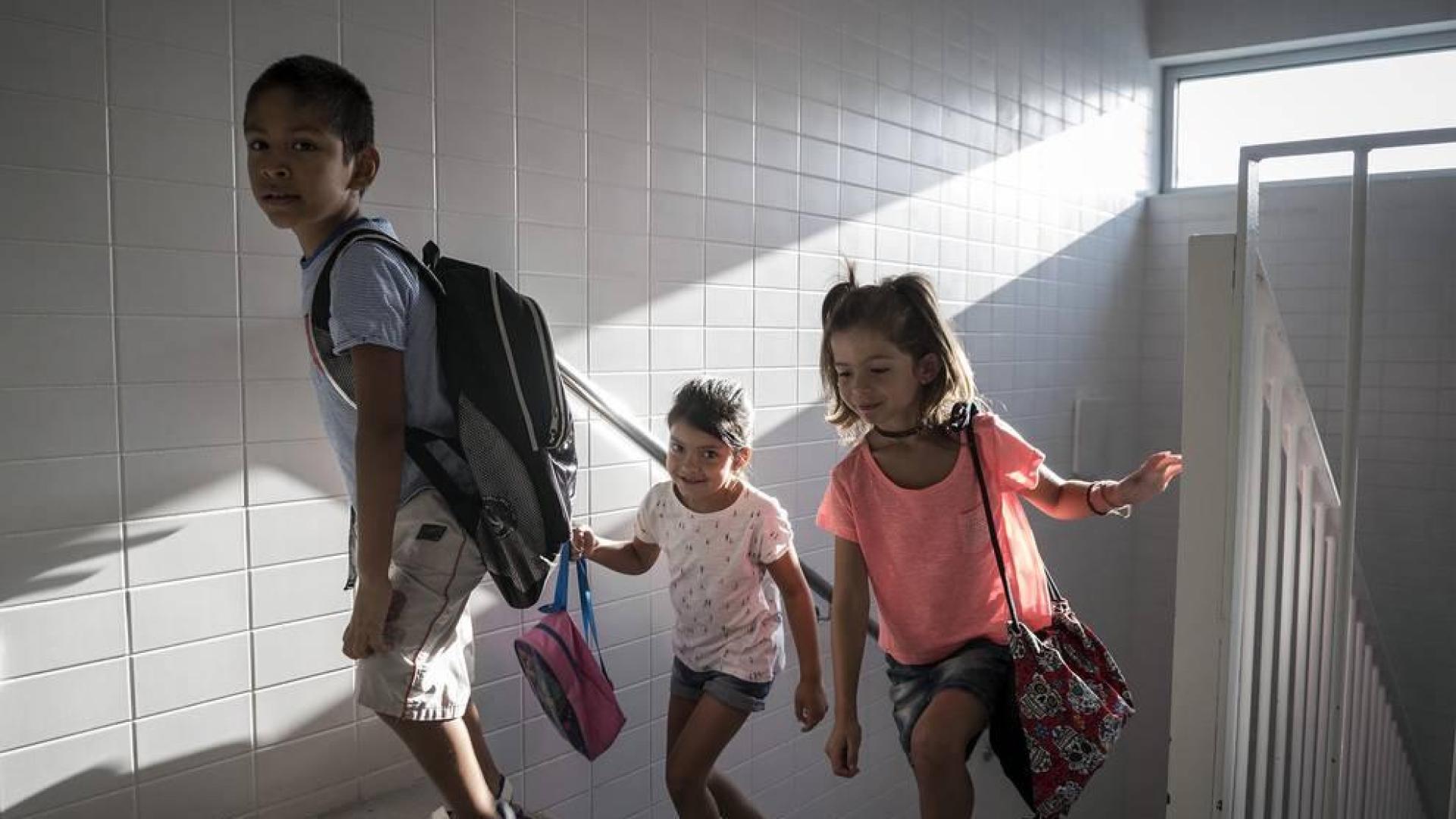 Imágenes del primer día de clases en el CP Doña Mayor de Navarra (Chantrea).