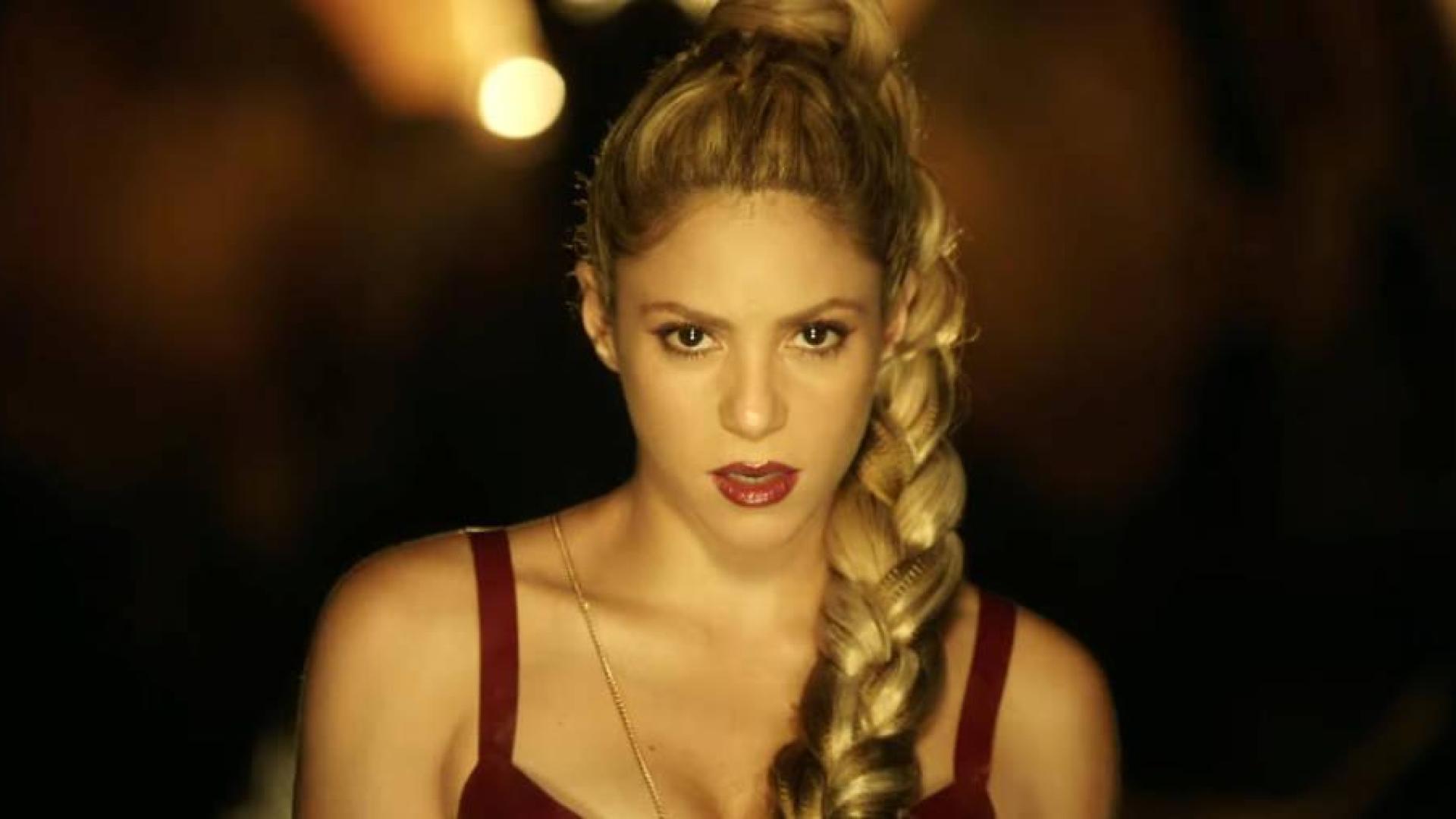 Shakira lanza el videoclip de 'Perro fiel' filmado en Barcelona
