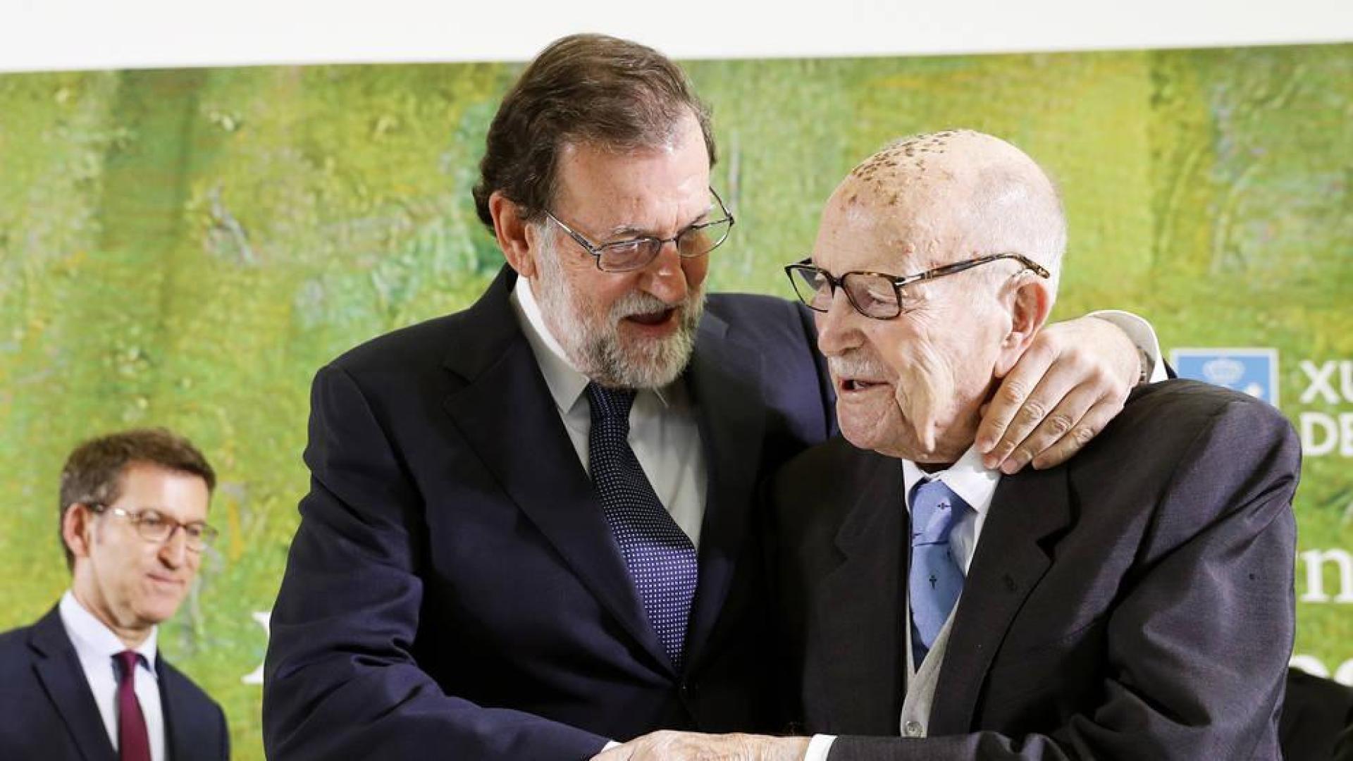 Rajoy pide a los dirigentes catalanes que reflexionen y vuelvan "a la legalidad"
