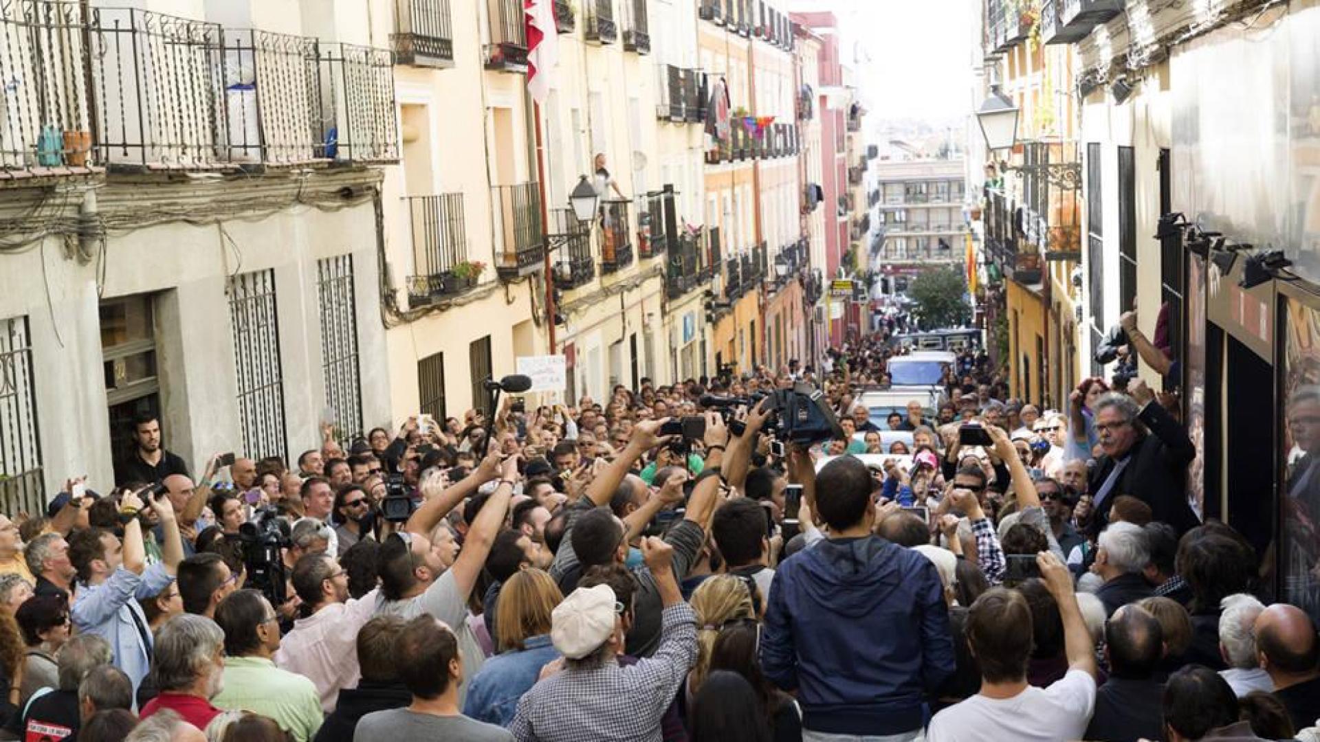 Podemos y ERC llenan un teatro madrileño por "la libertad de expresión"