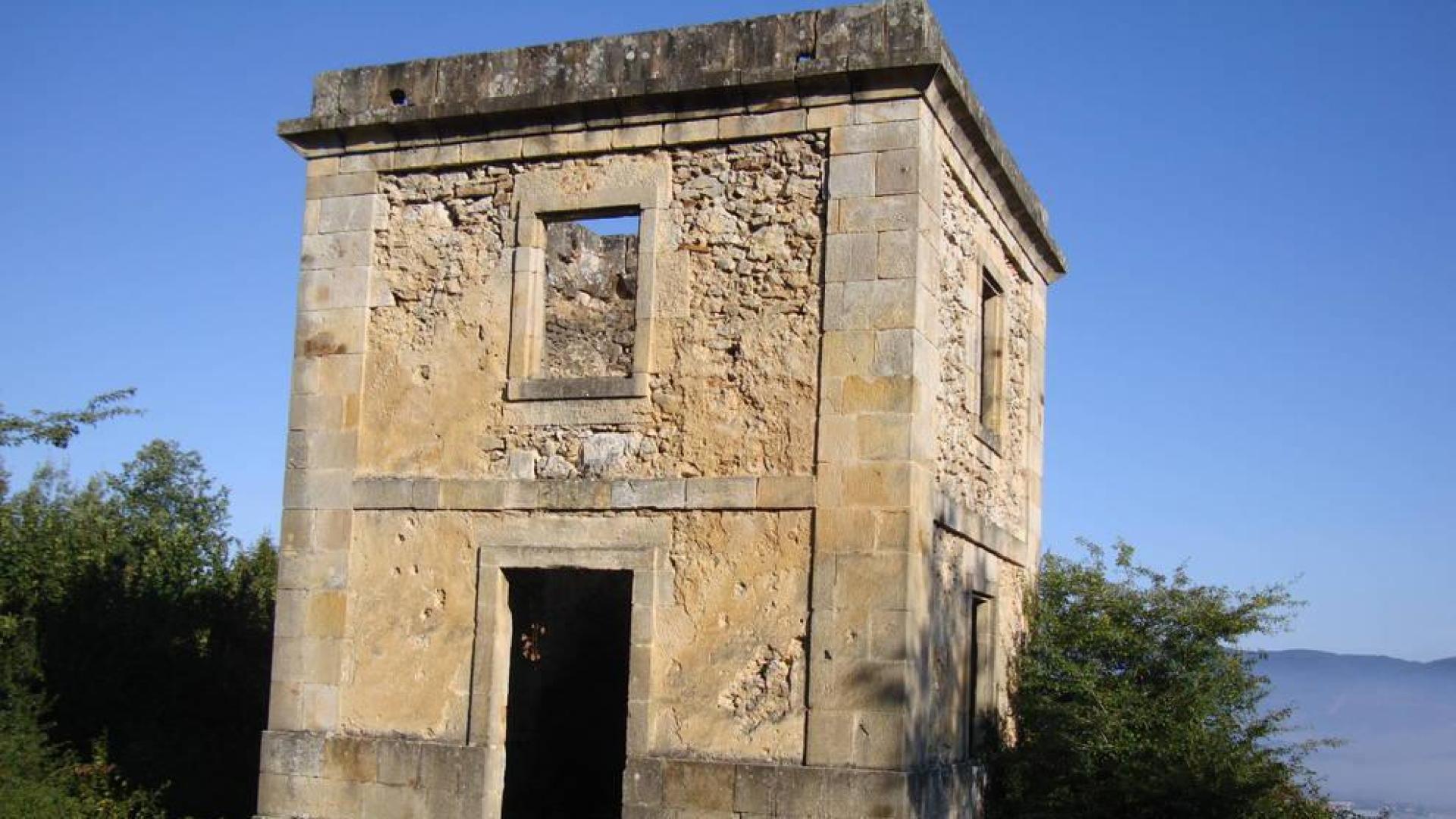 Detalle de la torre de Basaluze, de Alsasua.