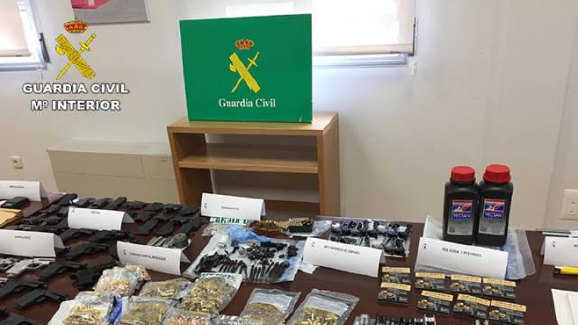 Detenido en Pamplona uno de los mayores traficantes de armas en la 'Internet oscura'