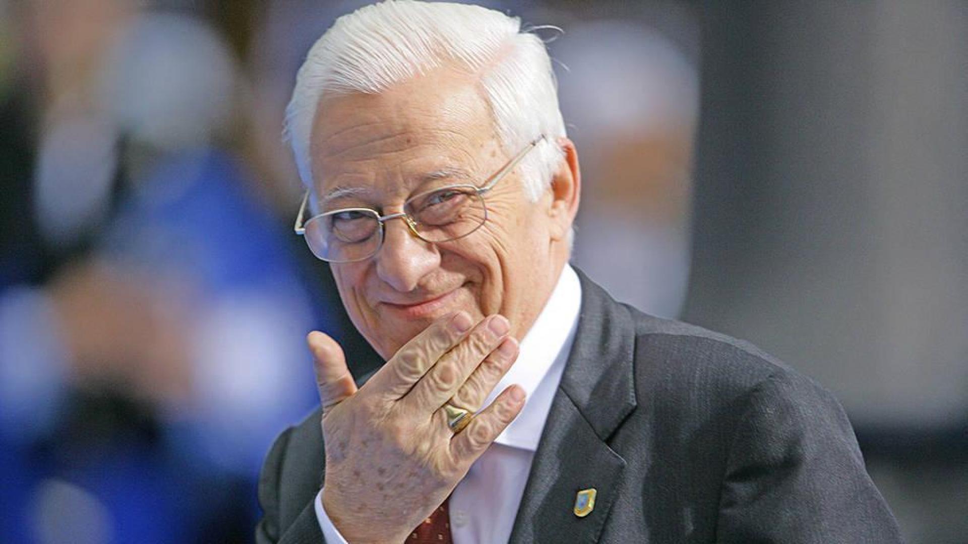 Padre Ángel: "Los hombres no hemos nacido para sufrir"