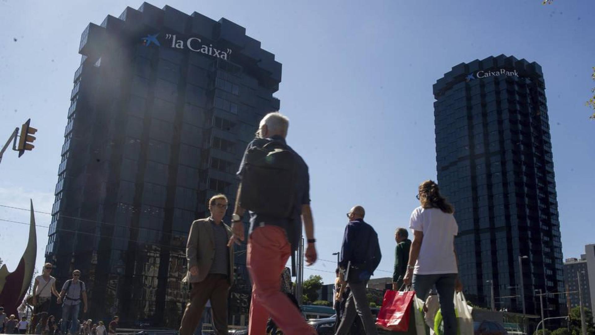 El Gobierno estudia un decreto que facilite la salida de empresas de Cataluña