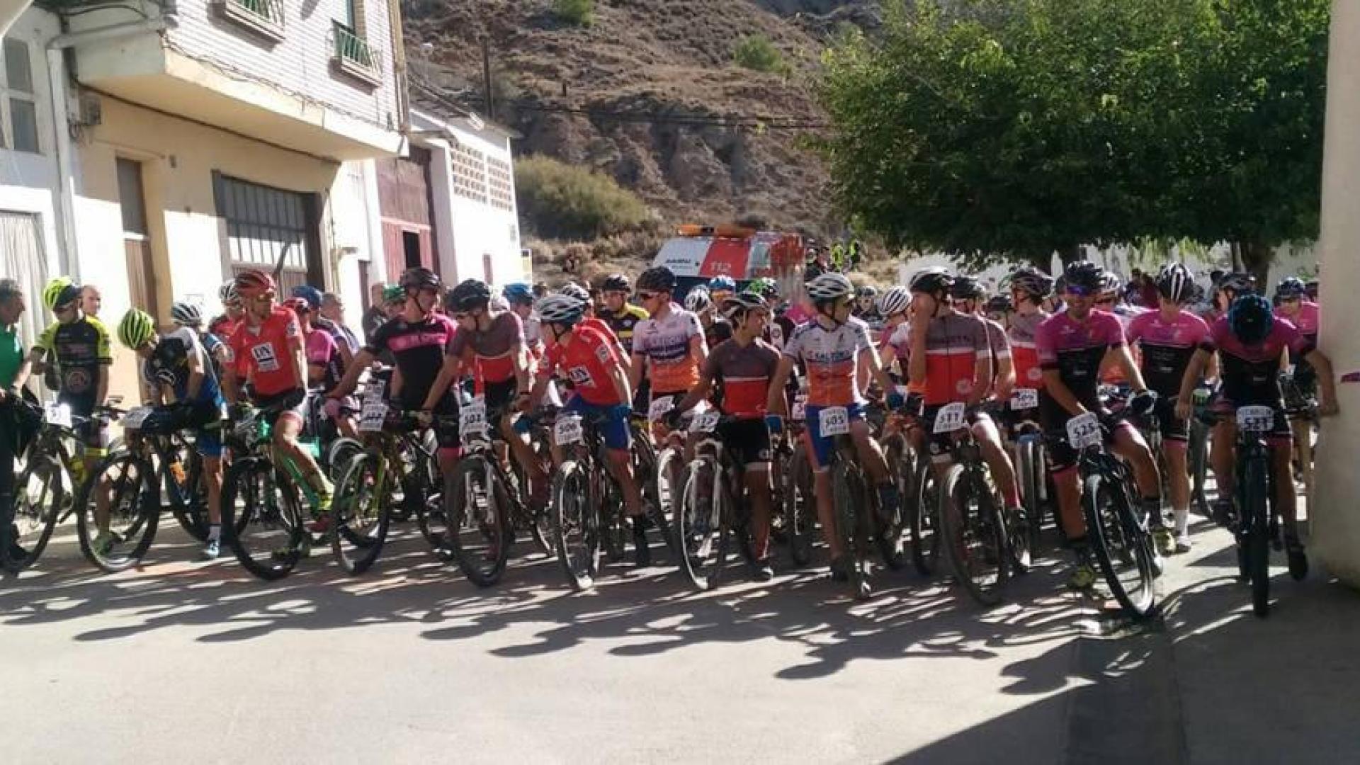 Momento de la salida del III Trofeo Pimiento del Piquillo de Lodosa.