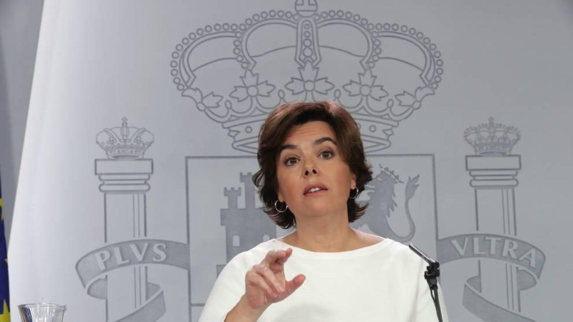 El Gobierno pide a Puigdemont que vaya al Congreso, donde están "los mediadores"