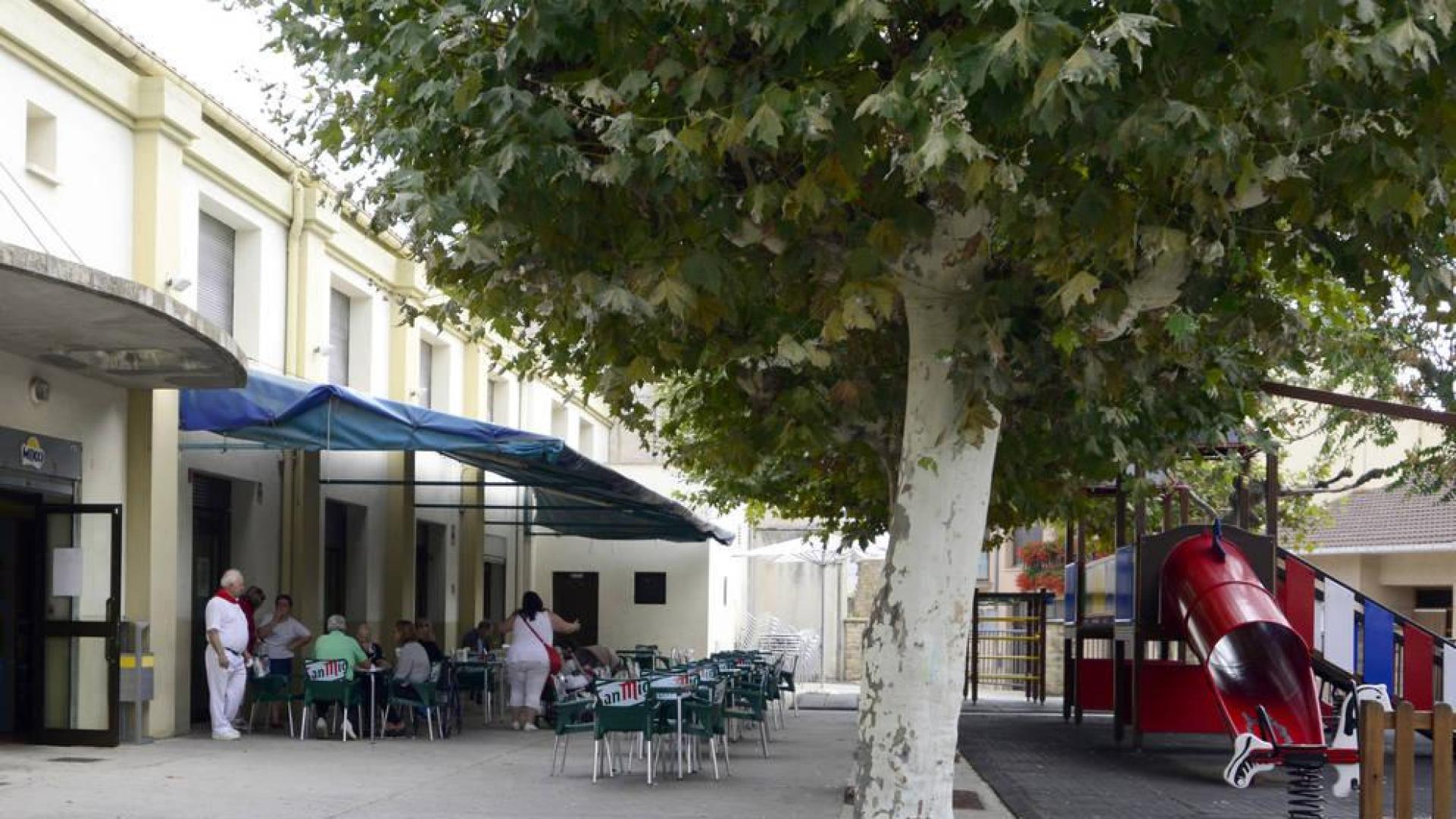 Artajona construirá un porche fijo en La Quinta