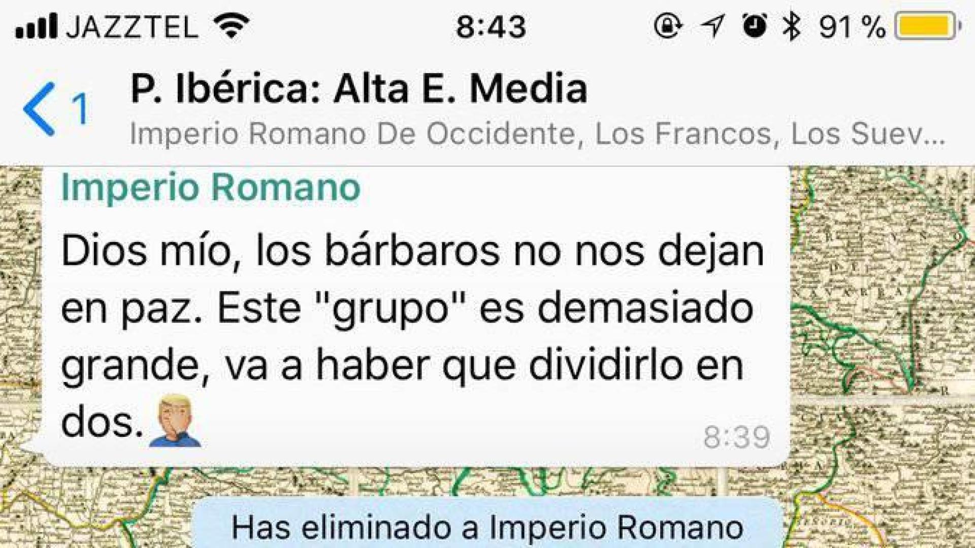 El ingenioso método de un profesor para enseñar historia a través de Whatsapp