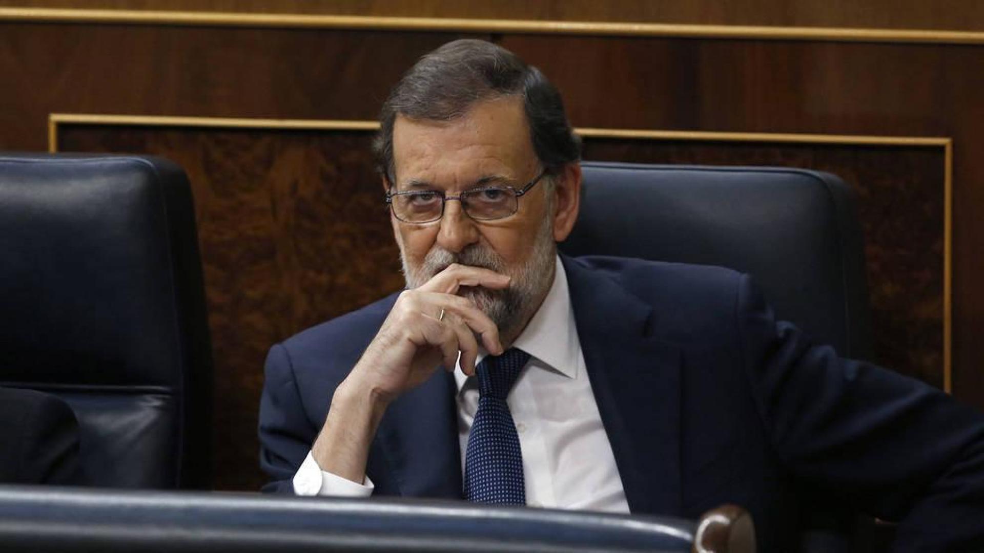 El Gobierno ultima cómo aplicar el 155 si Puigdemont consuma la independencia