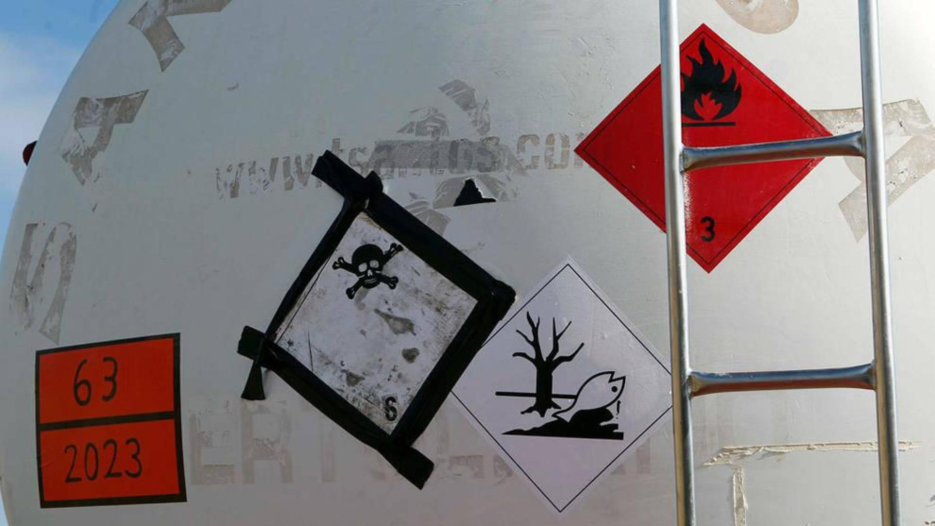 Dos millones de toneladas de mercancías peligrosas atraviesan Navarra al año