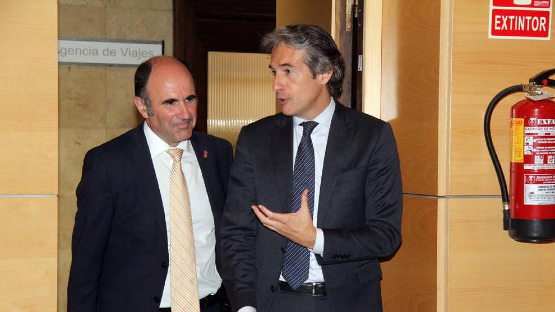 El ministro De la Serna comunica a Ayerdi los pasos para asumir ya el TAV
