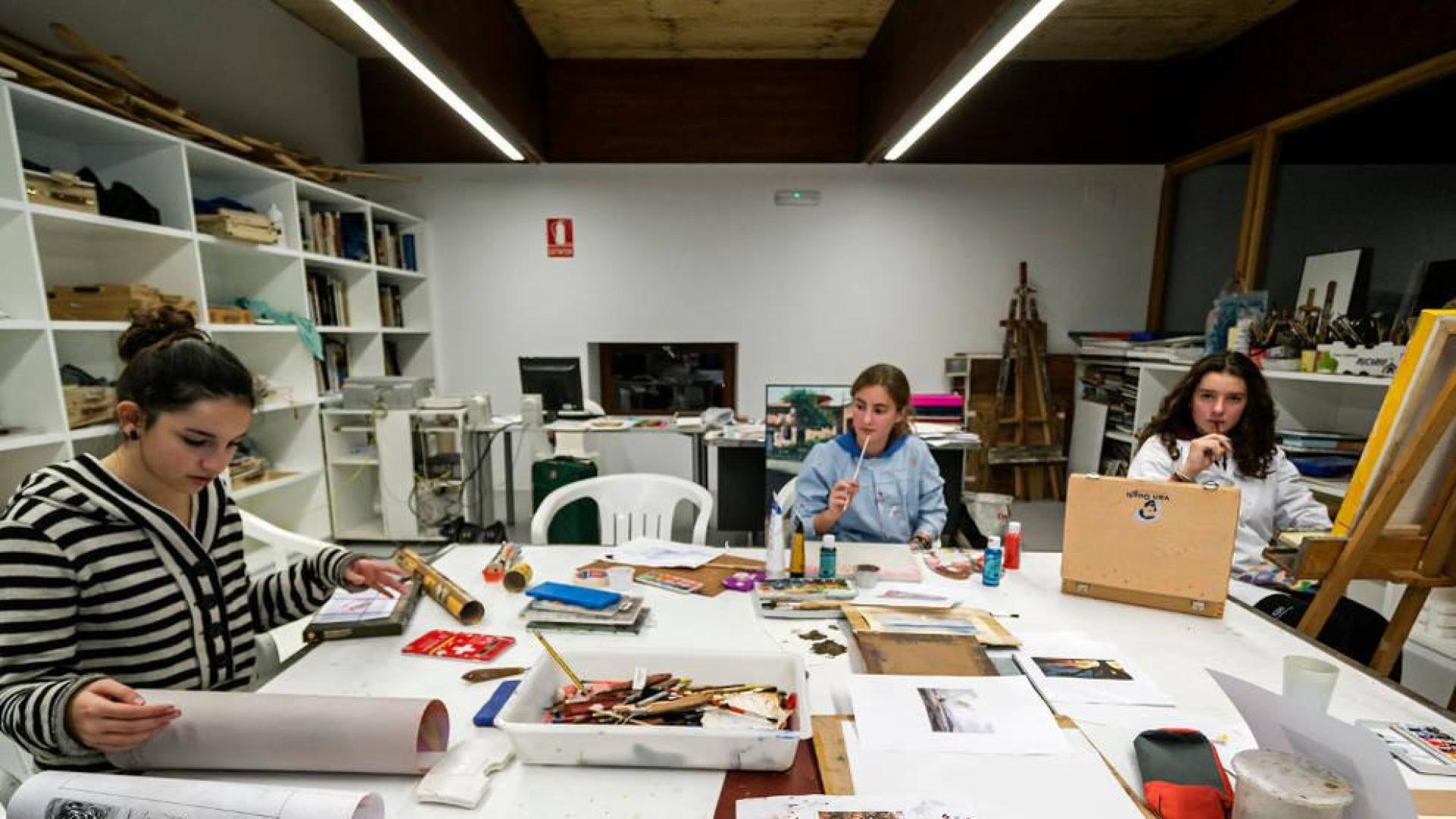 El Ayuntamiento revisa las tasas de Almudí y de la escuela de música