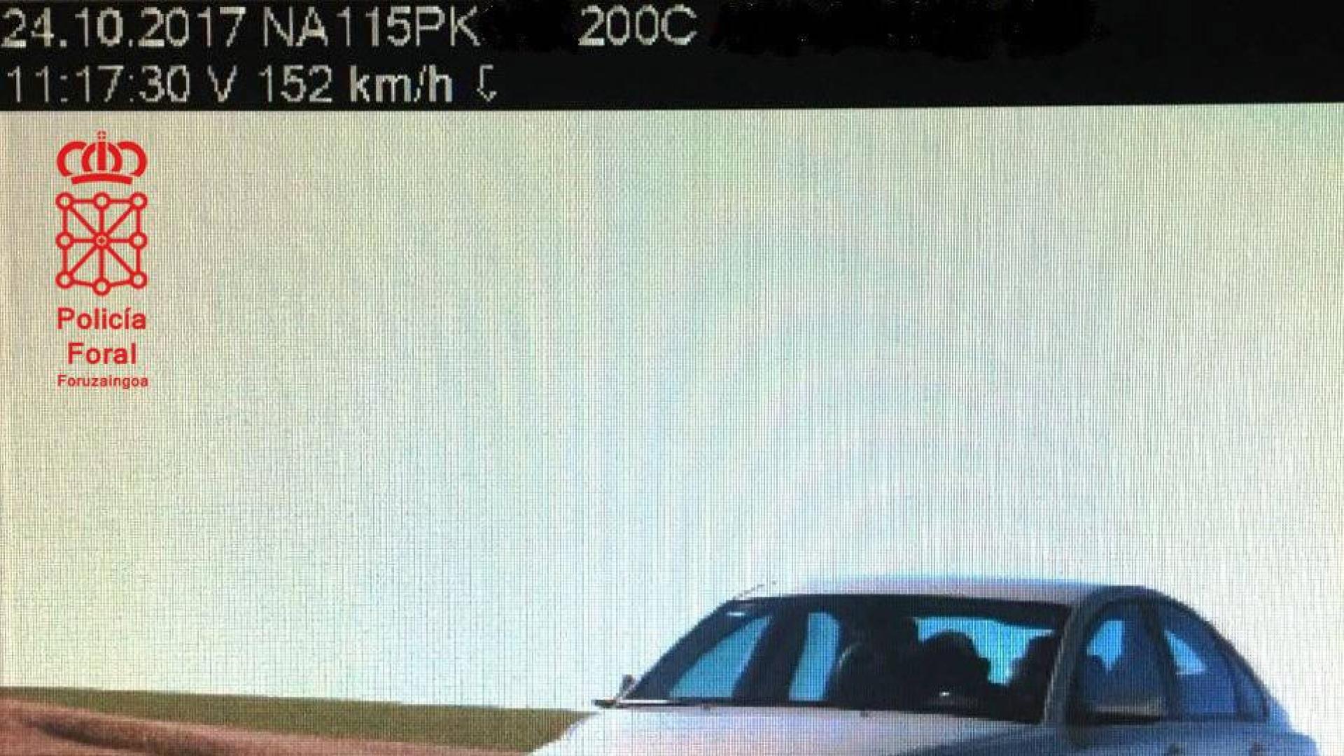Infringe la velocidad en Peralta y vuelve al rato a pagar la multa