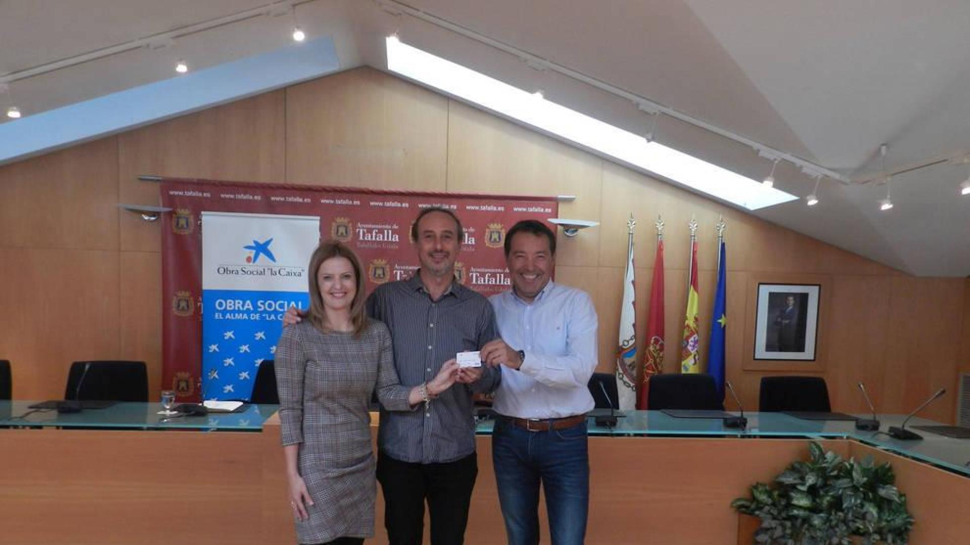 La campaña Unidos por el éxito escolar llega a 313 niños de la zona