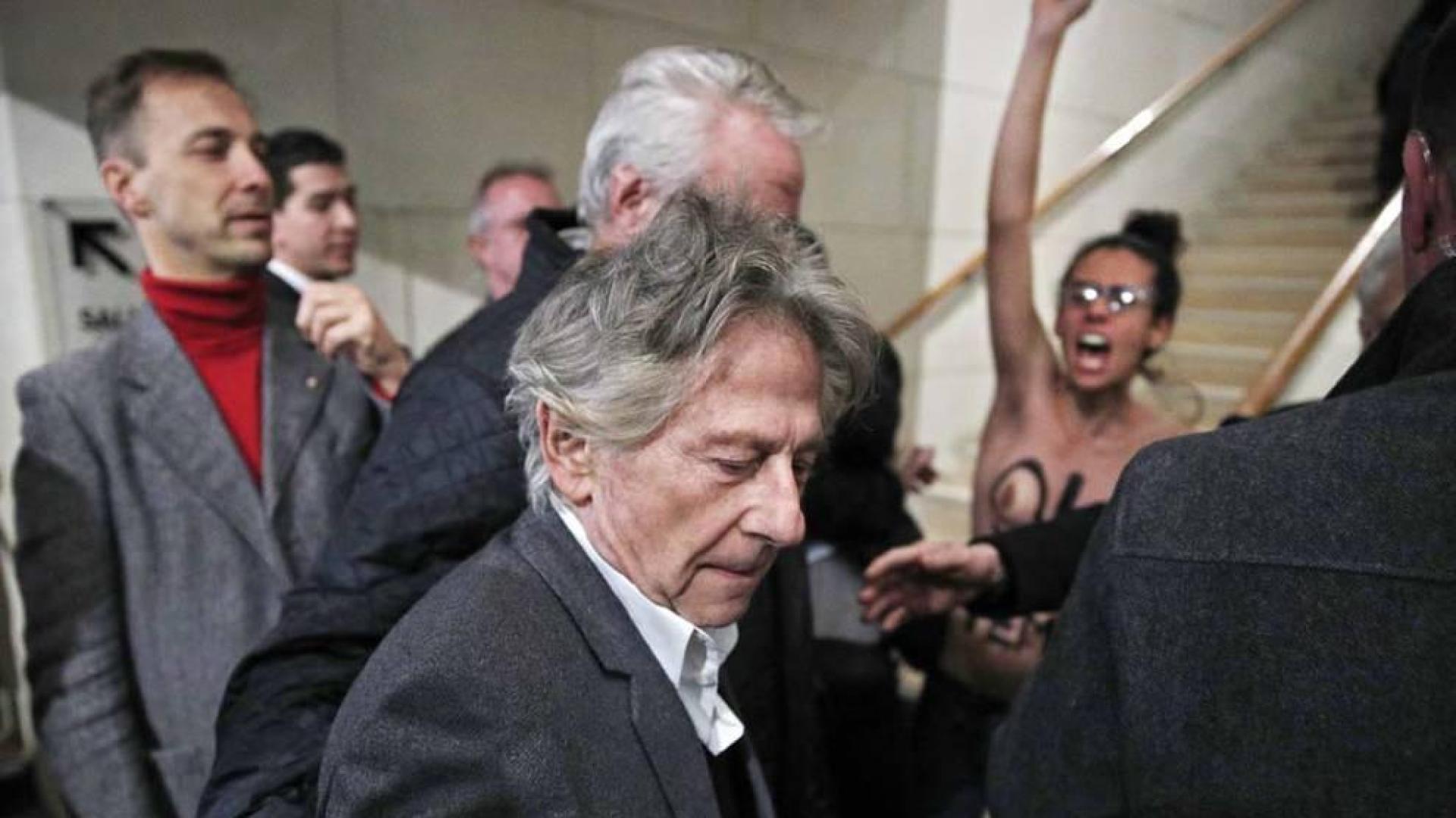 Grupos feministas protestan en París contra el ciclo dedicado a Polanski