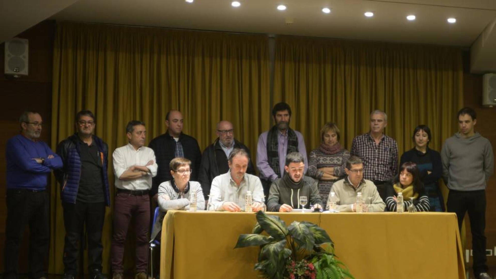 Alcaldes y concejales piden al Gobierno la defensa de un tren más social y sostenible