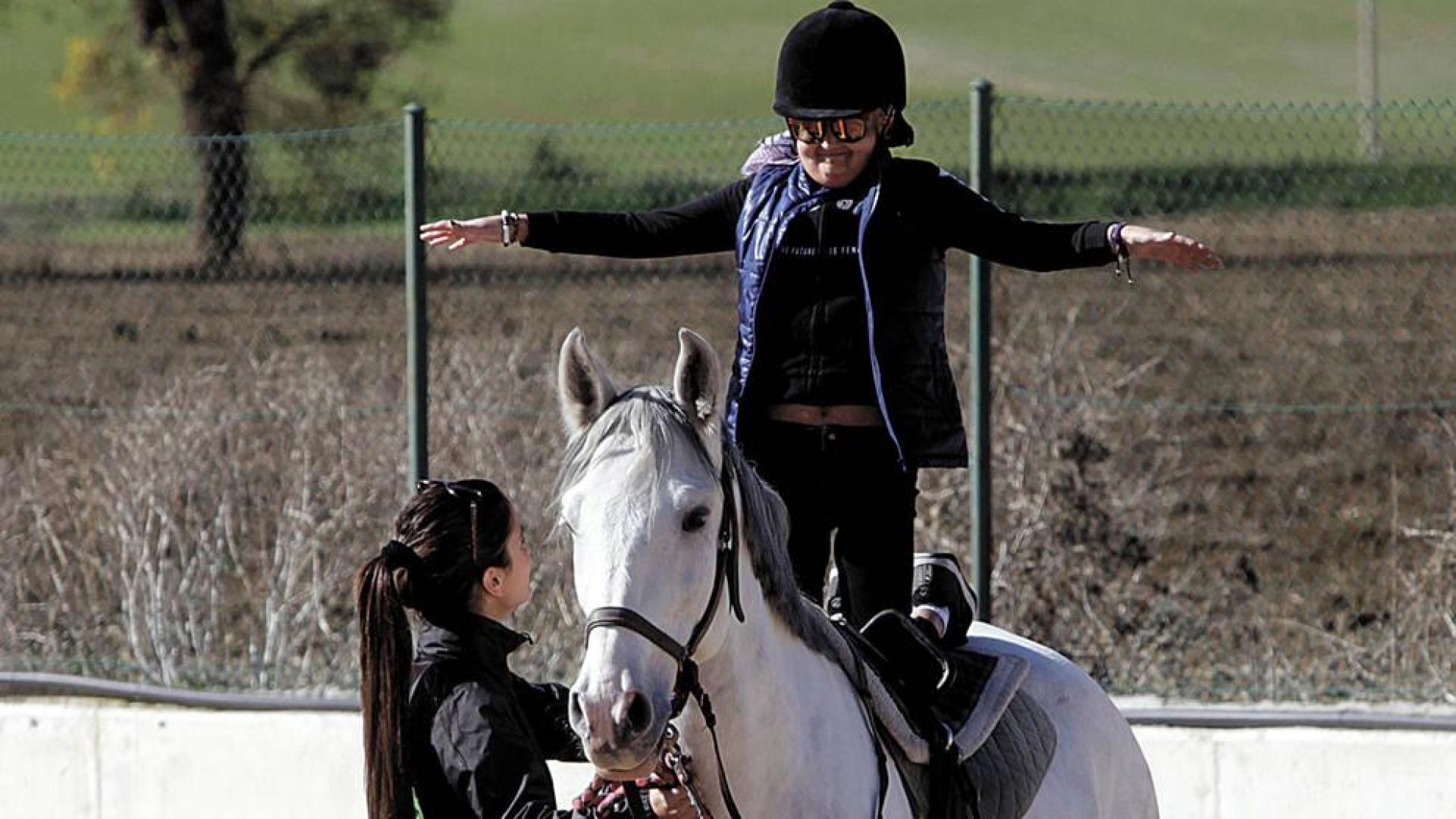 En la consulta de una psicóloga que trabaja con caballos