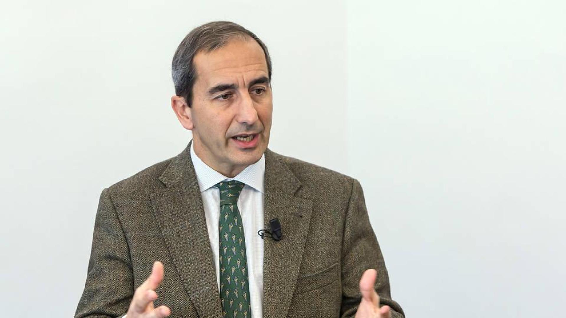 El rector de la UN espera una relación "muy diferente" con el Gobierno de Navarra