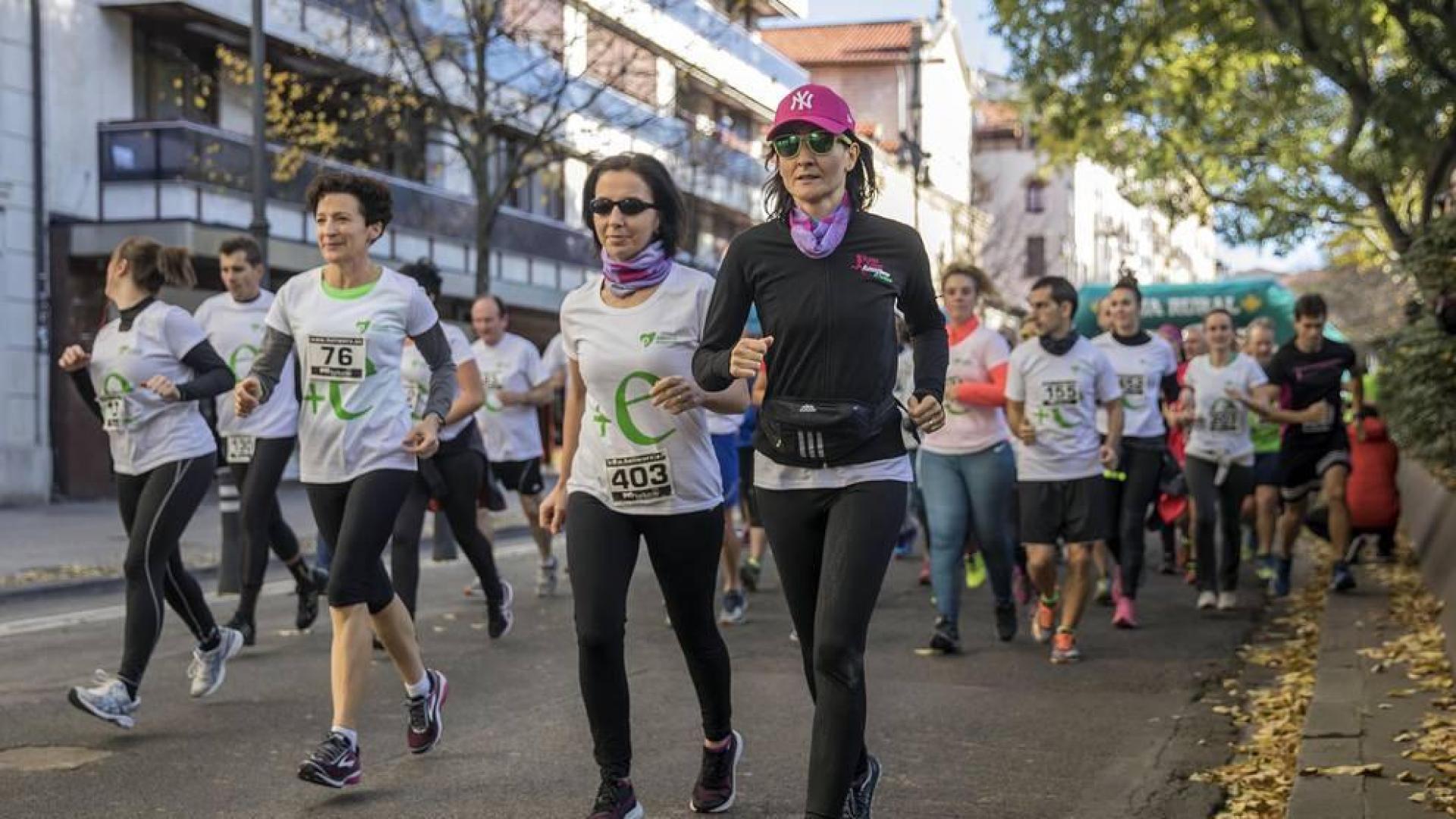 Imágenes de la 'I Carrera Popular Solidaria +e'