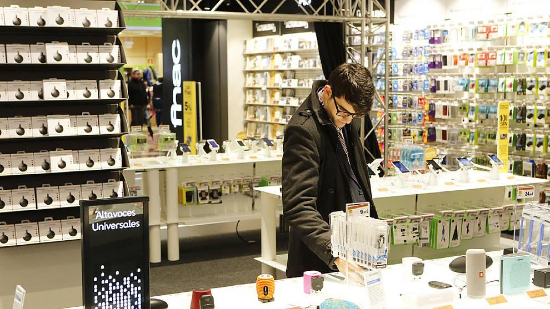 La FNAC desembarca en Navarra con una tienda en La Morea