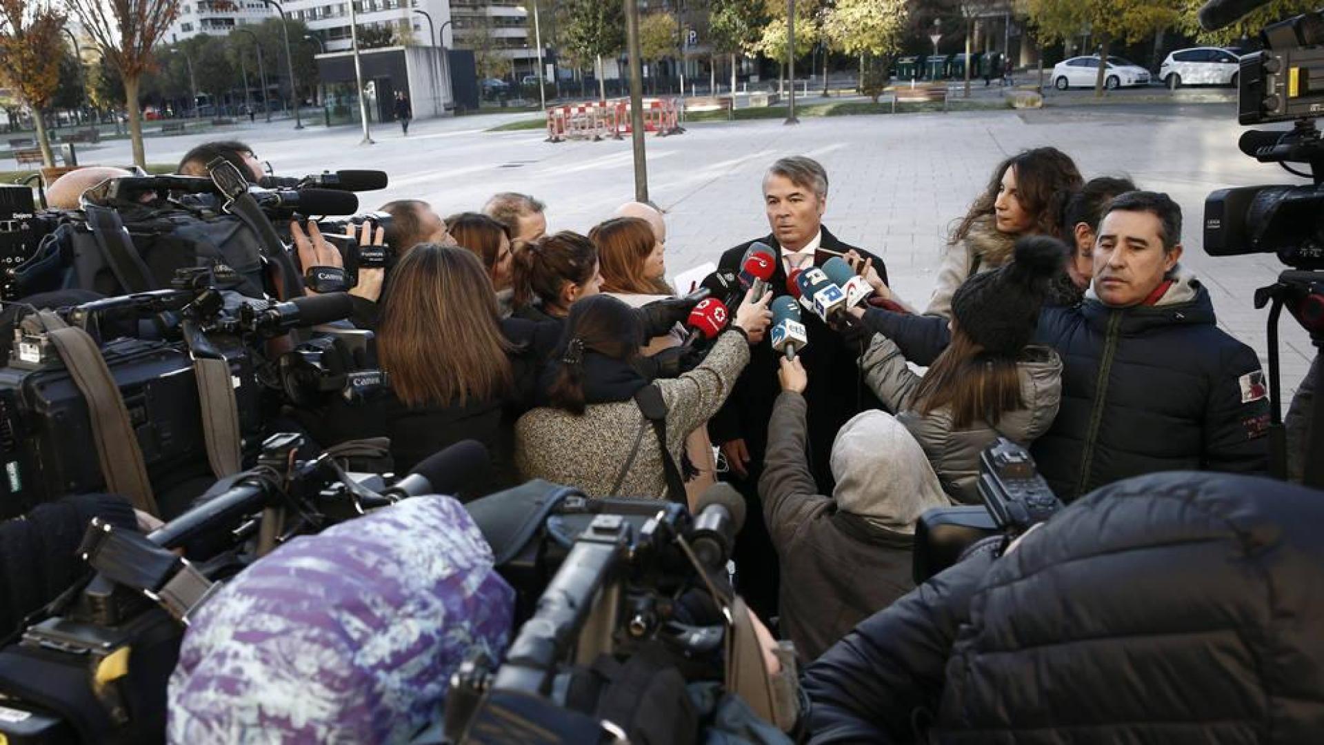 Comienzan los interrogatorios: los acusados responden, pero no lo harán a las acusaciones populares