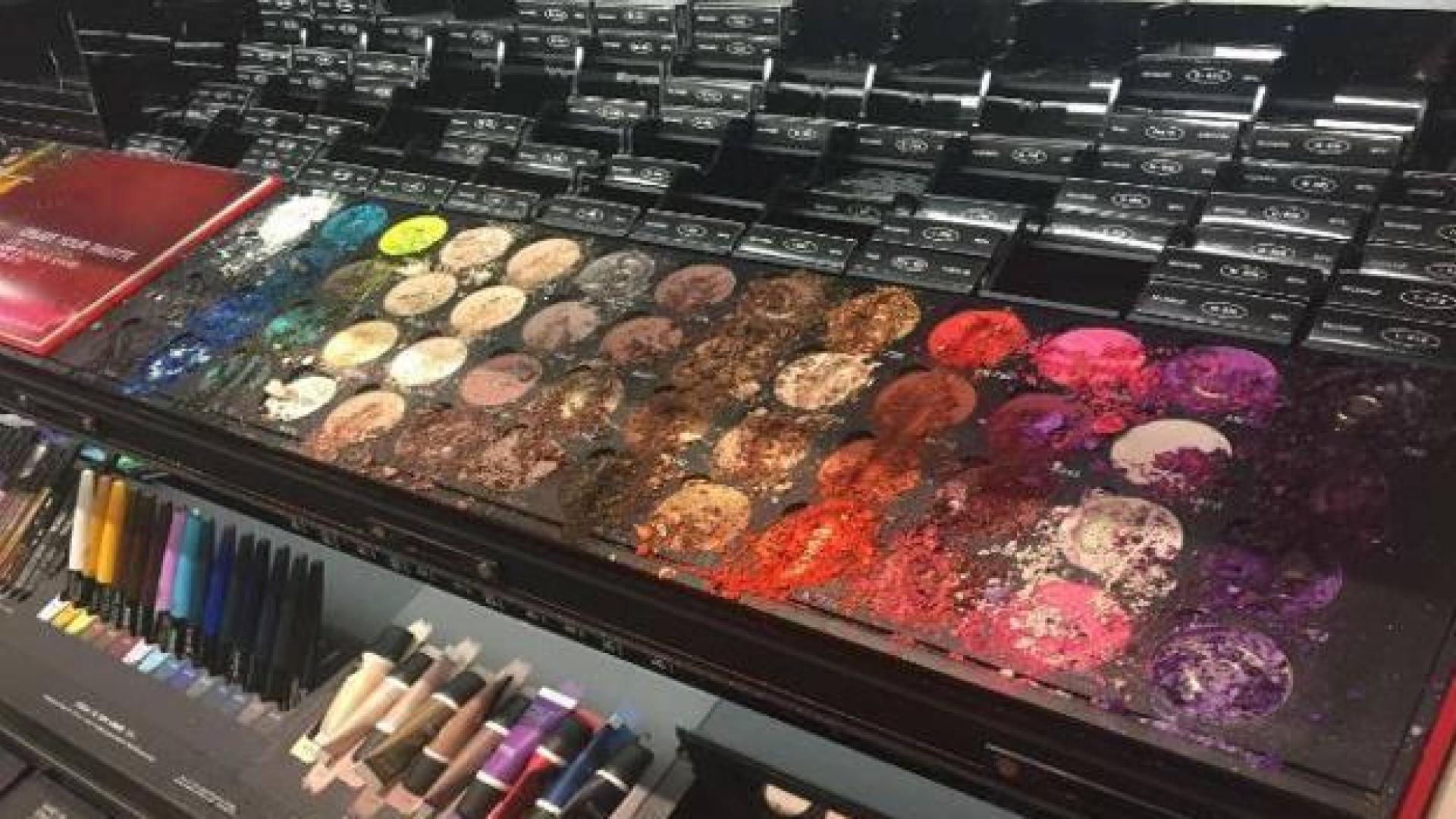 Un niño destroza en Sephora maquillaje valorado en unos 1.100 euros