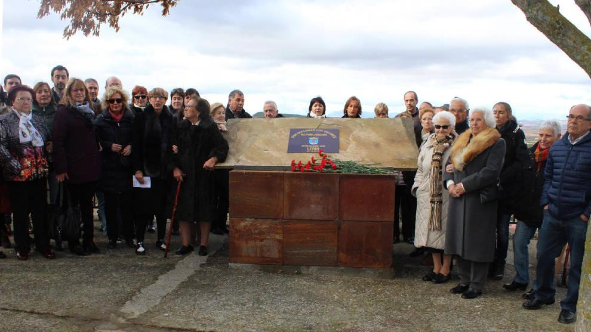 Lerín homenajea a los 25 vecinos fusilados en la guerra civil