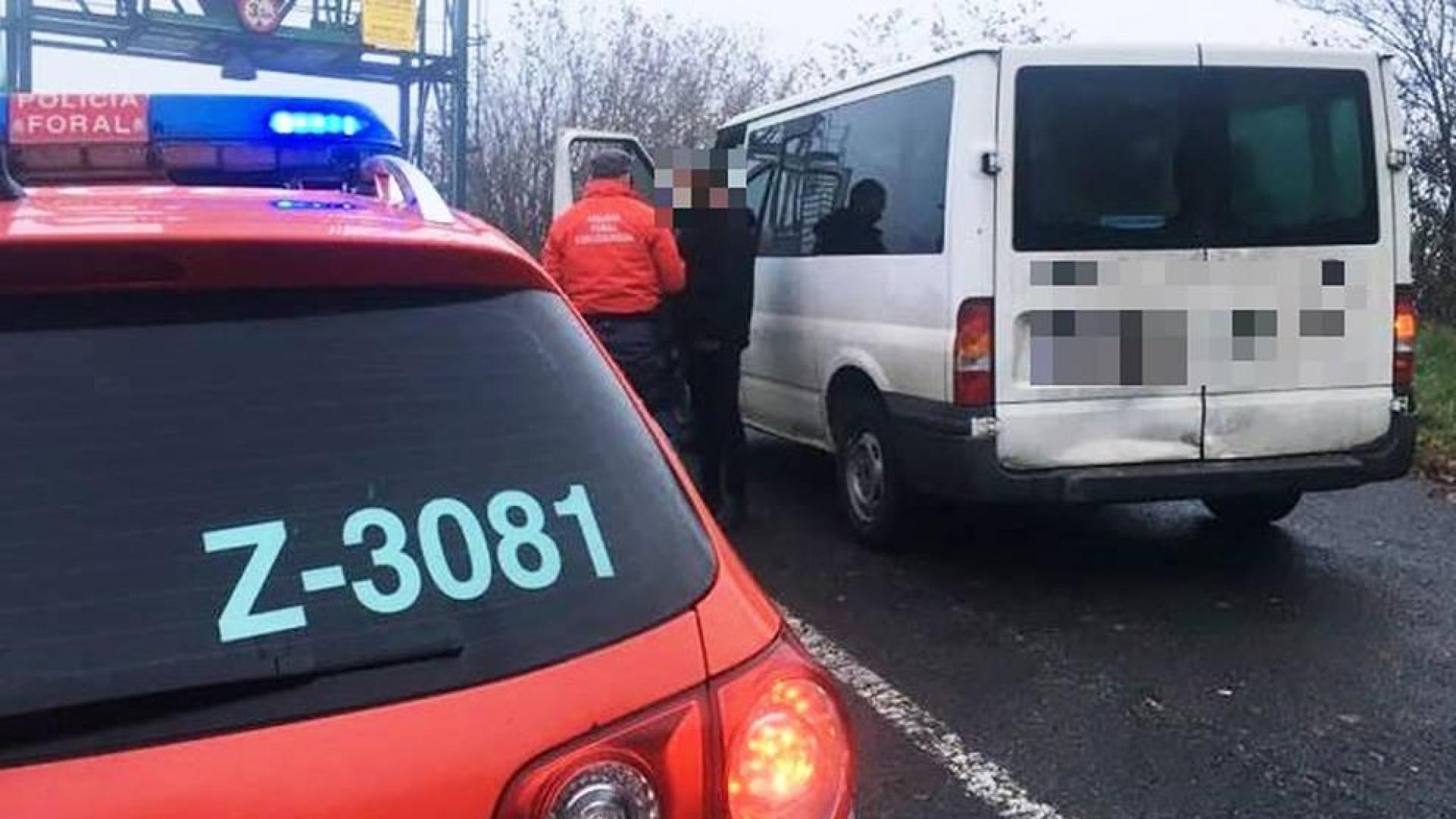 Un conductor reincidente da positivo en drogas con tres menores en el coche en Amaiur