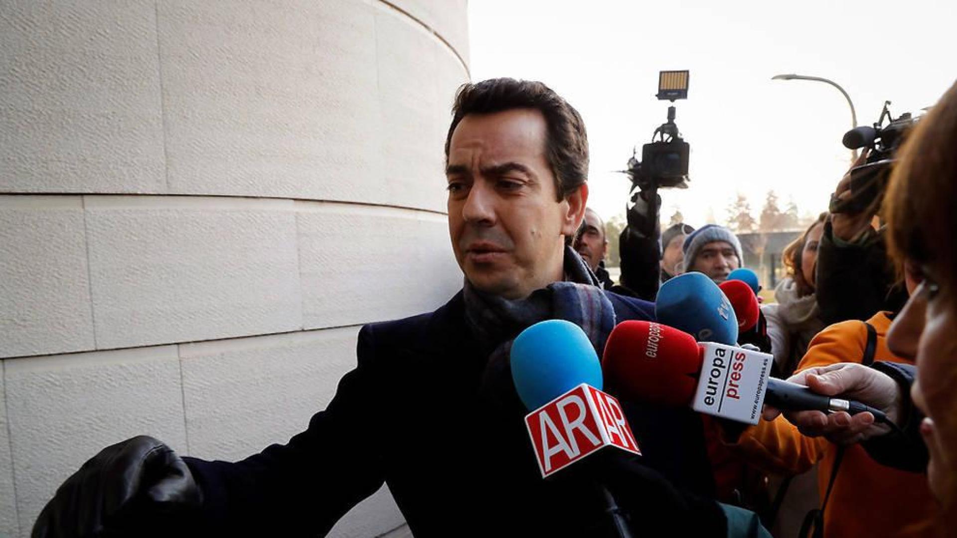 El segundo abogado de la defensa dice que la denunciante de violación "tuvo libertad de movimiento y no pidió ayuda"