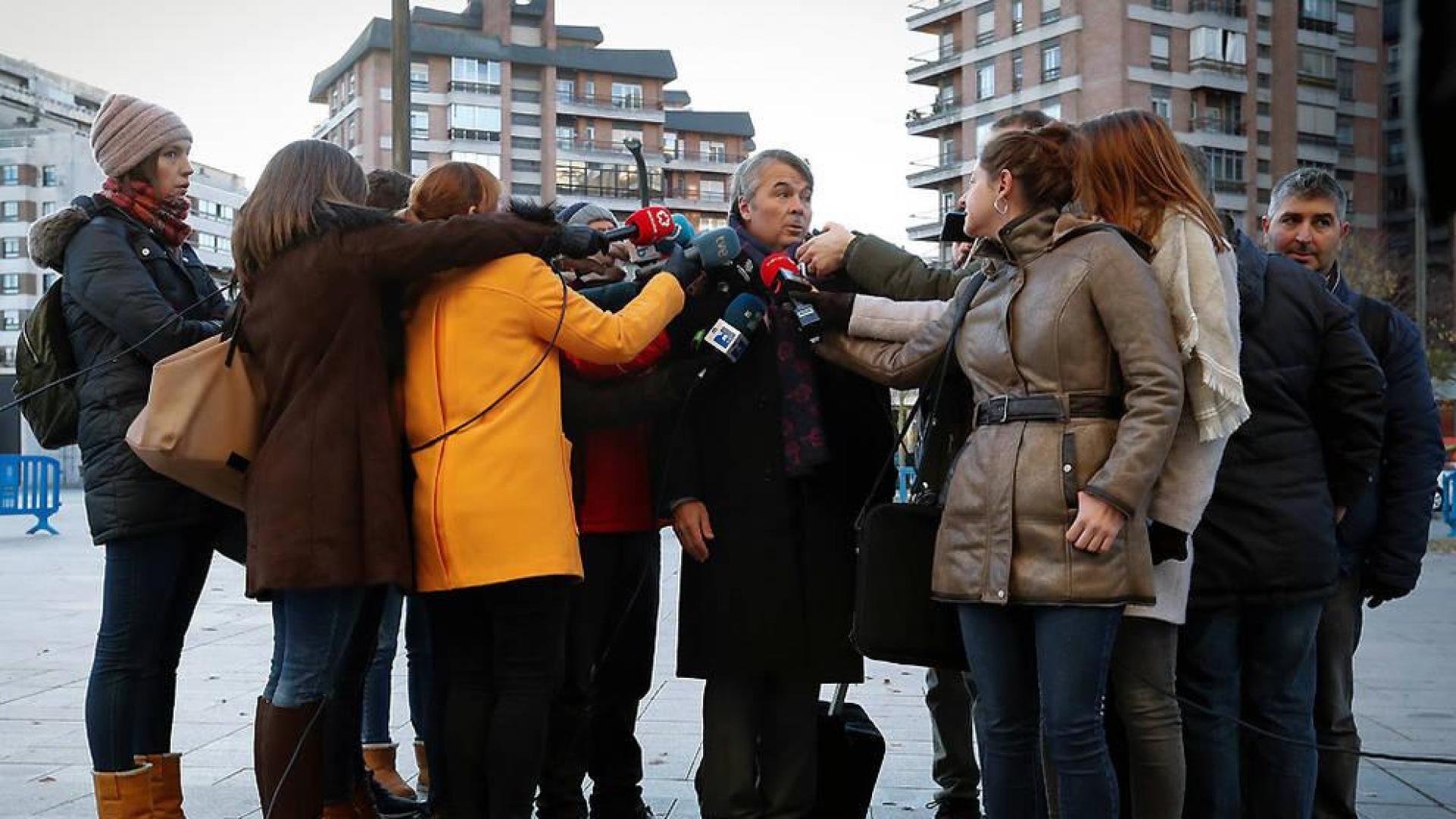 La defensa de tres de los acusados asegura que estos "no han cometido ningún delito"