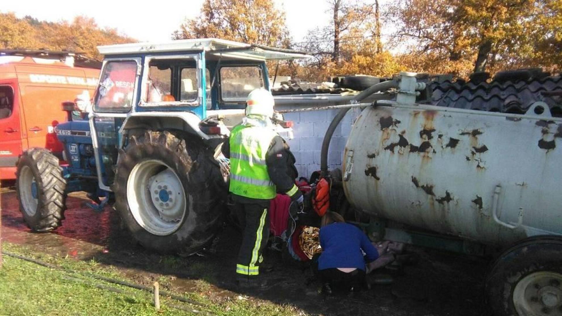 Fallece al quedar atrapado por un eje de su tractor en Alsasua