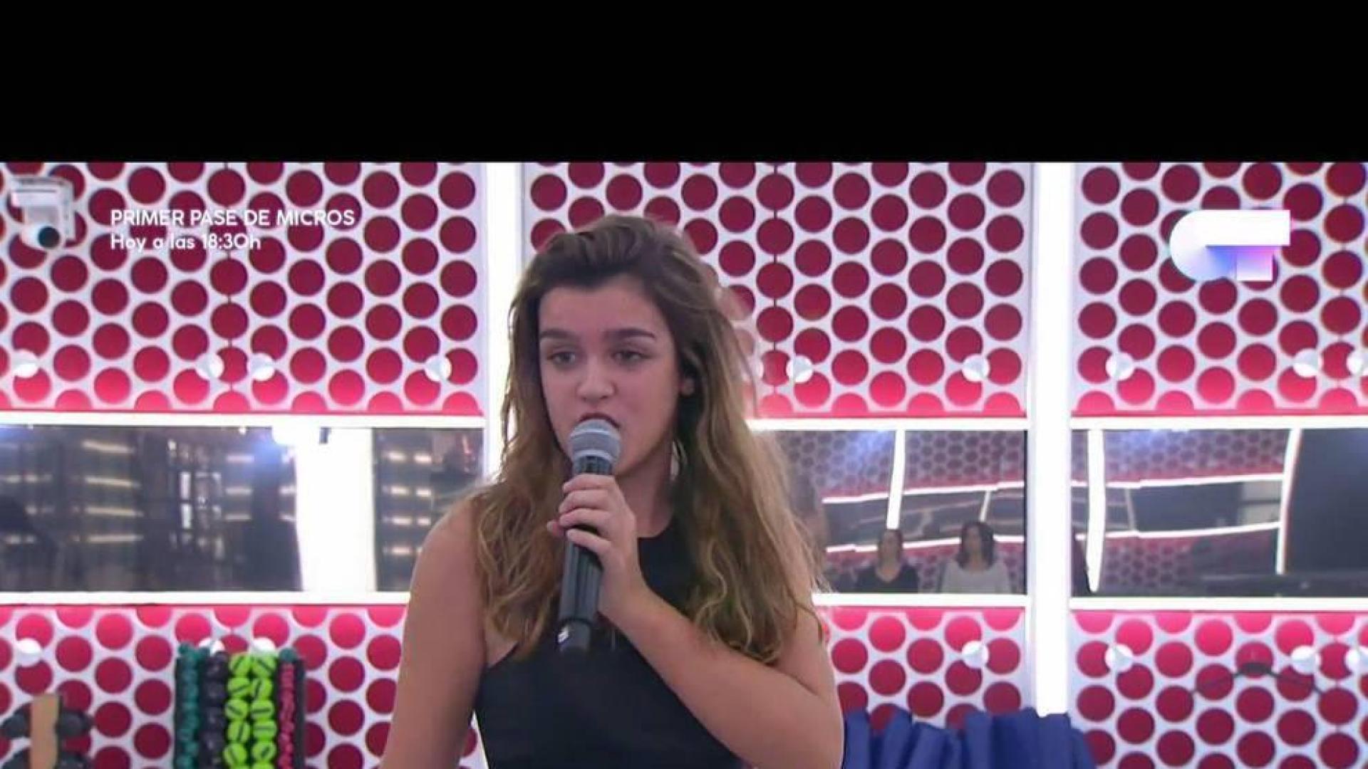 Los profesores recriminan a Amaia no saberse la letra en el pase de micros