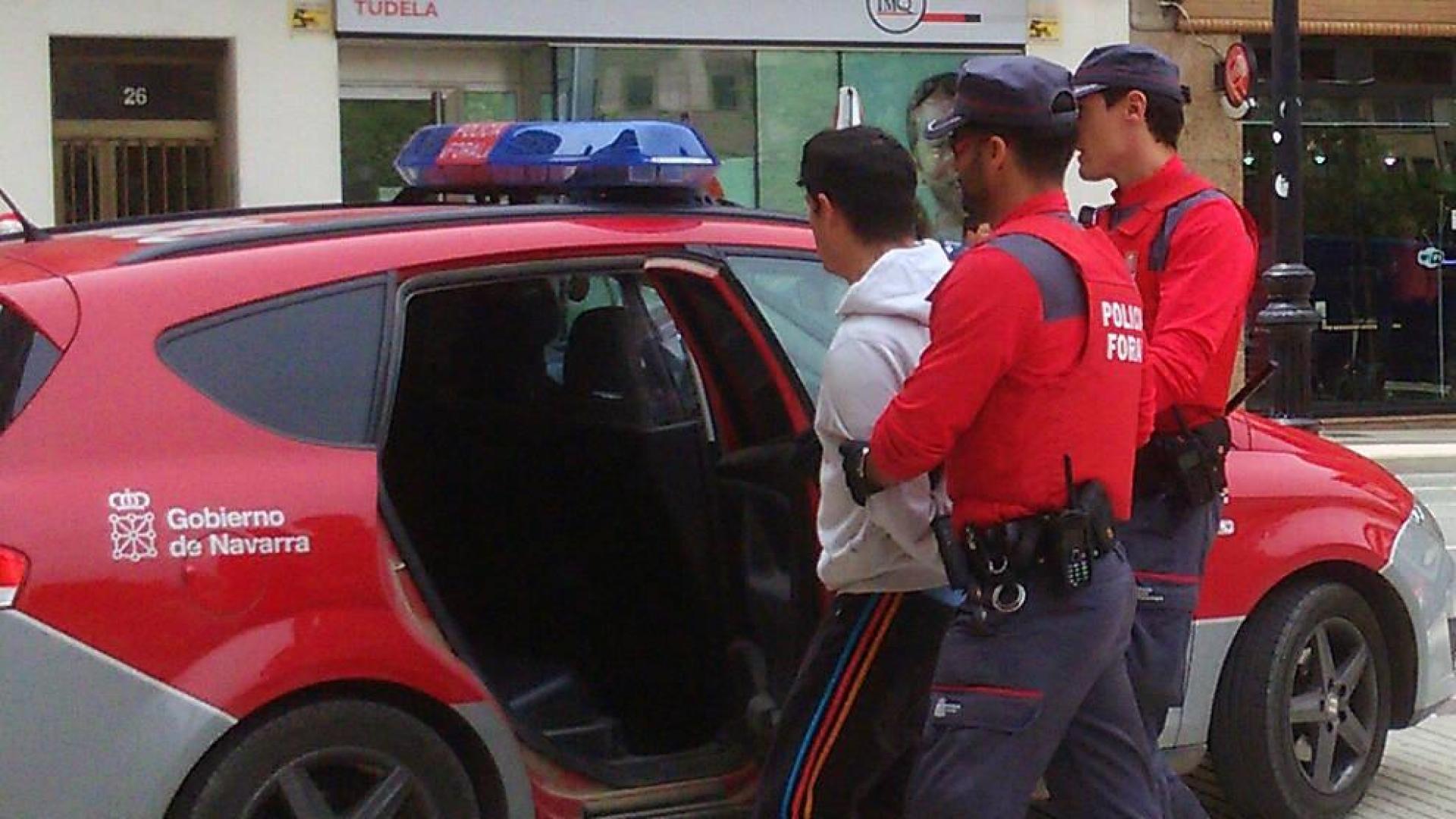 Cinco detenidos la noche del sábado por estar involucrados en peleas