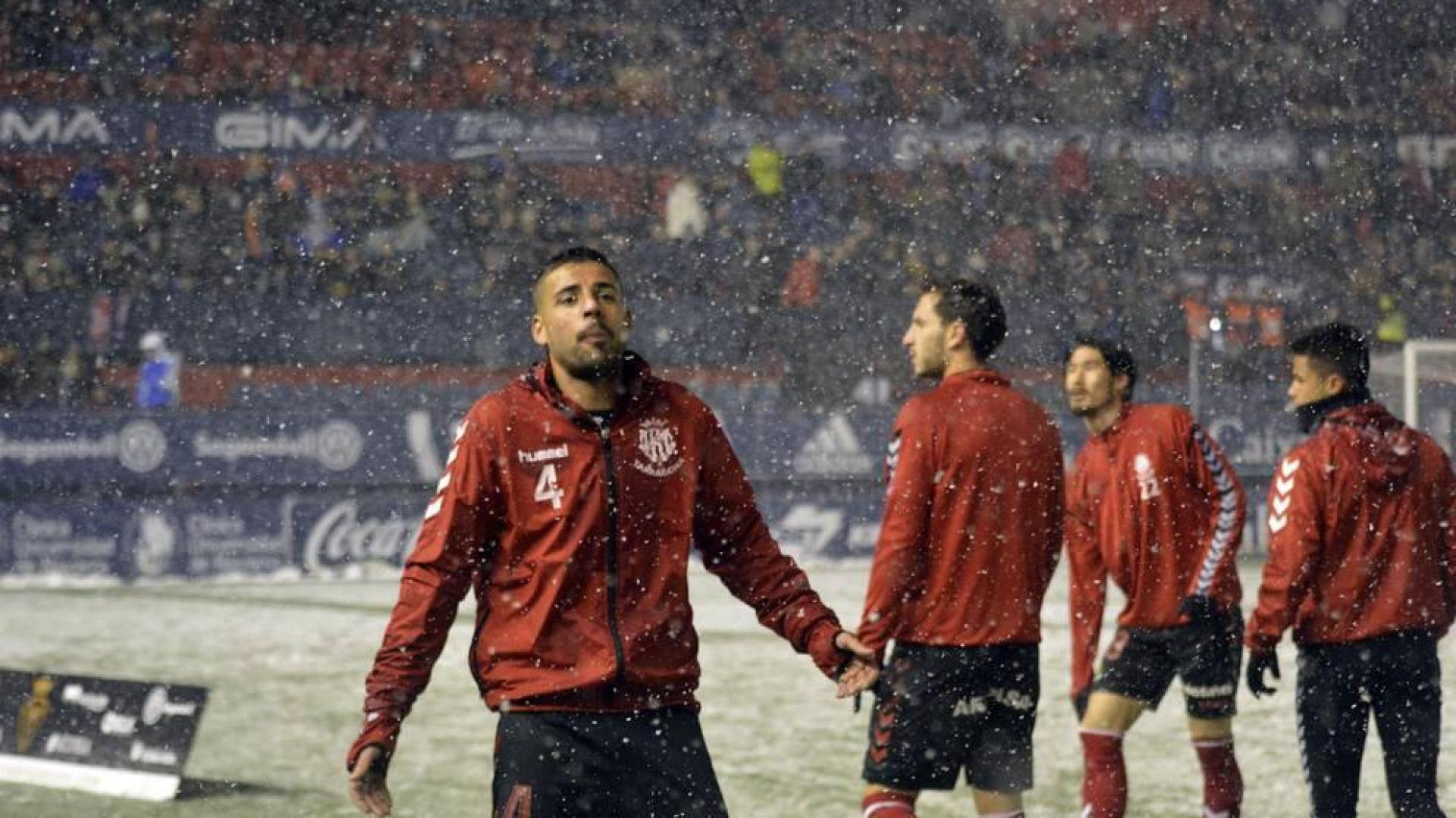 Imágenes del Osasuna - Nastic en El Sadar, suspendido por la nieve