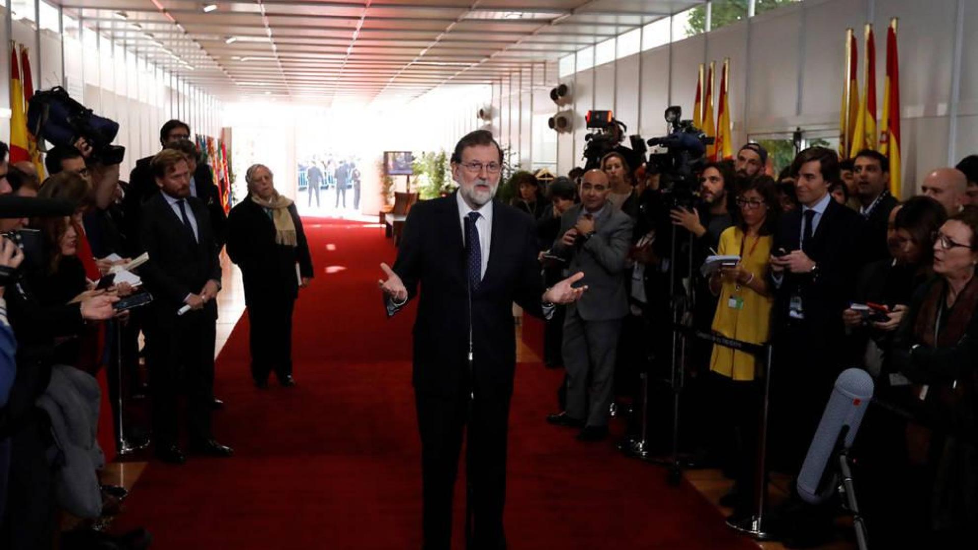 Rajoy, abierto a reformar la Constitución cuando haya "una idea clara" de para qué