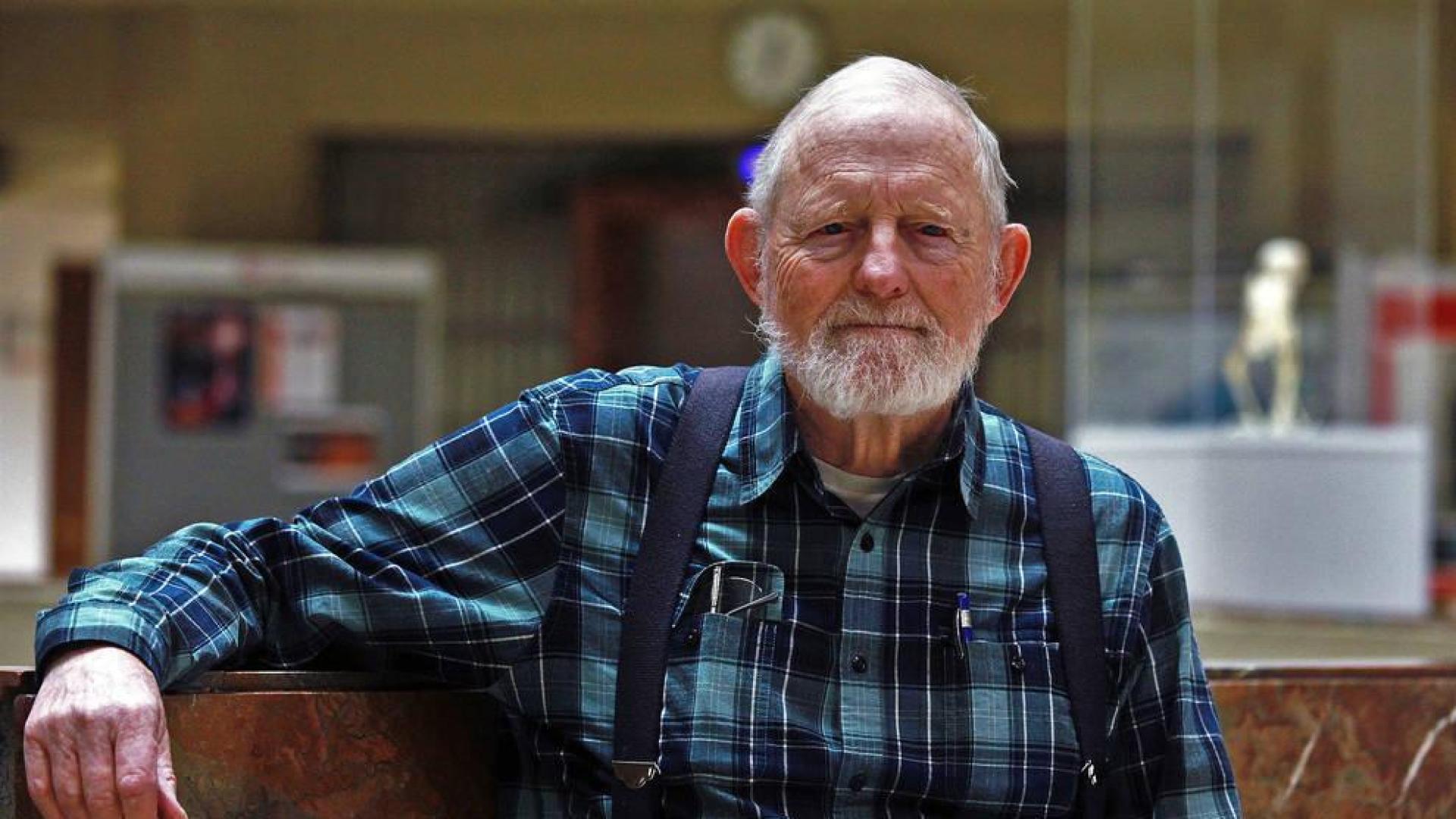 Joe McBride, catedrático de hidrología