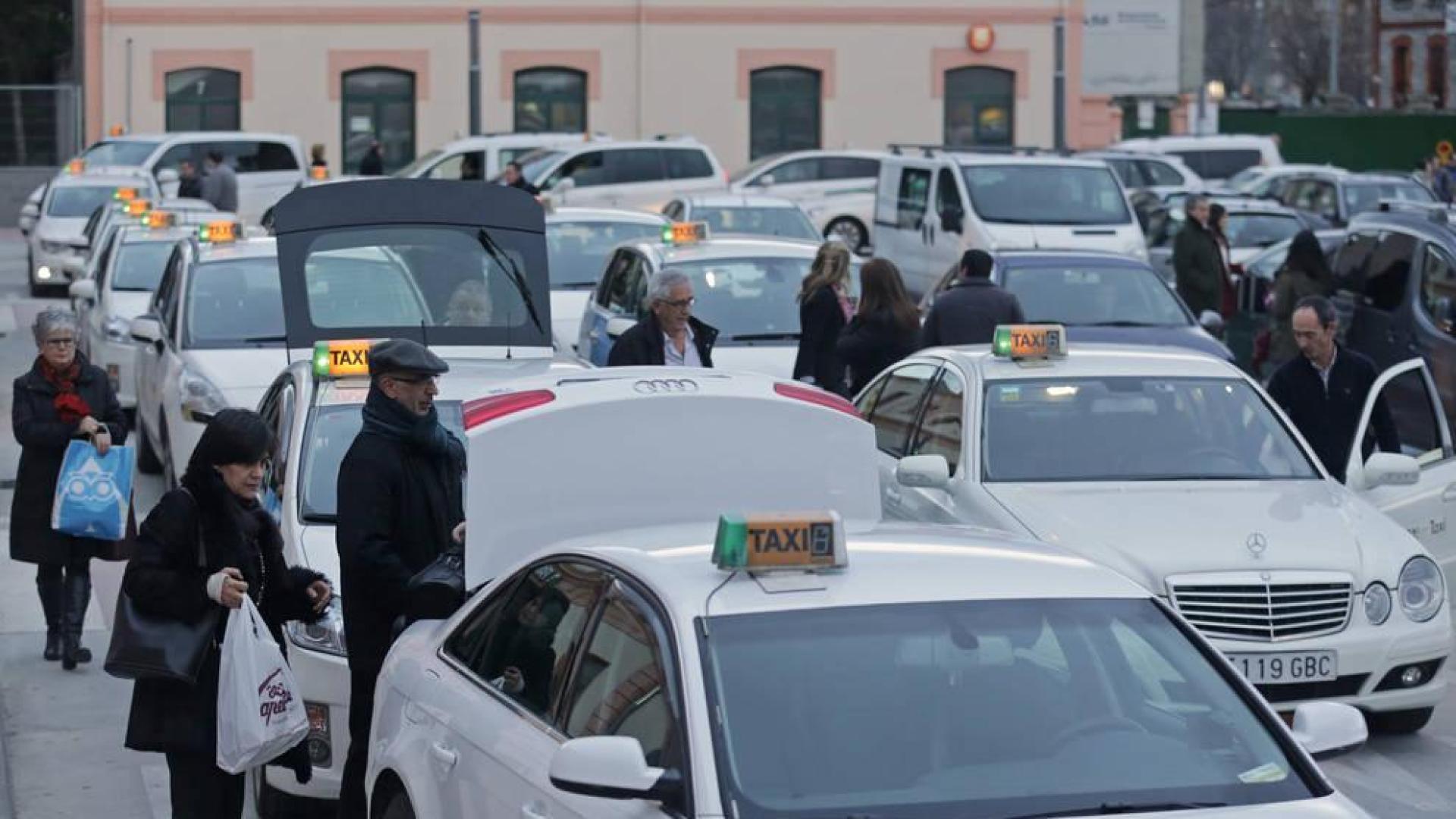 Los taxistas tienen 18 días para pedir ayudas en ecología y seguridad