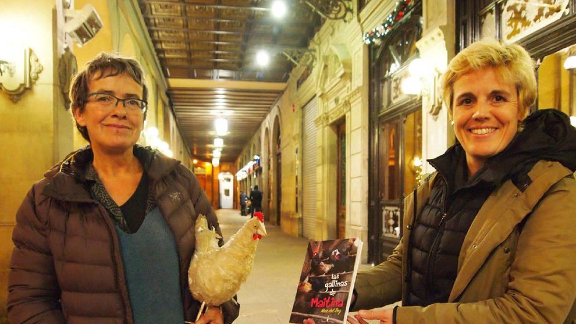 Unas gallinas de libro