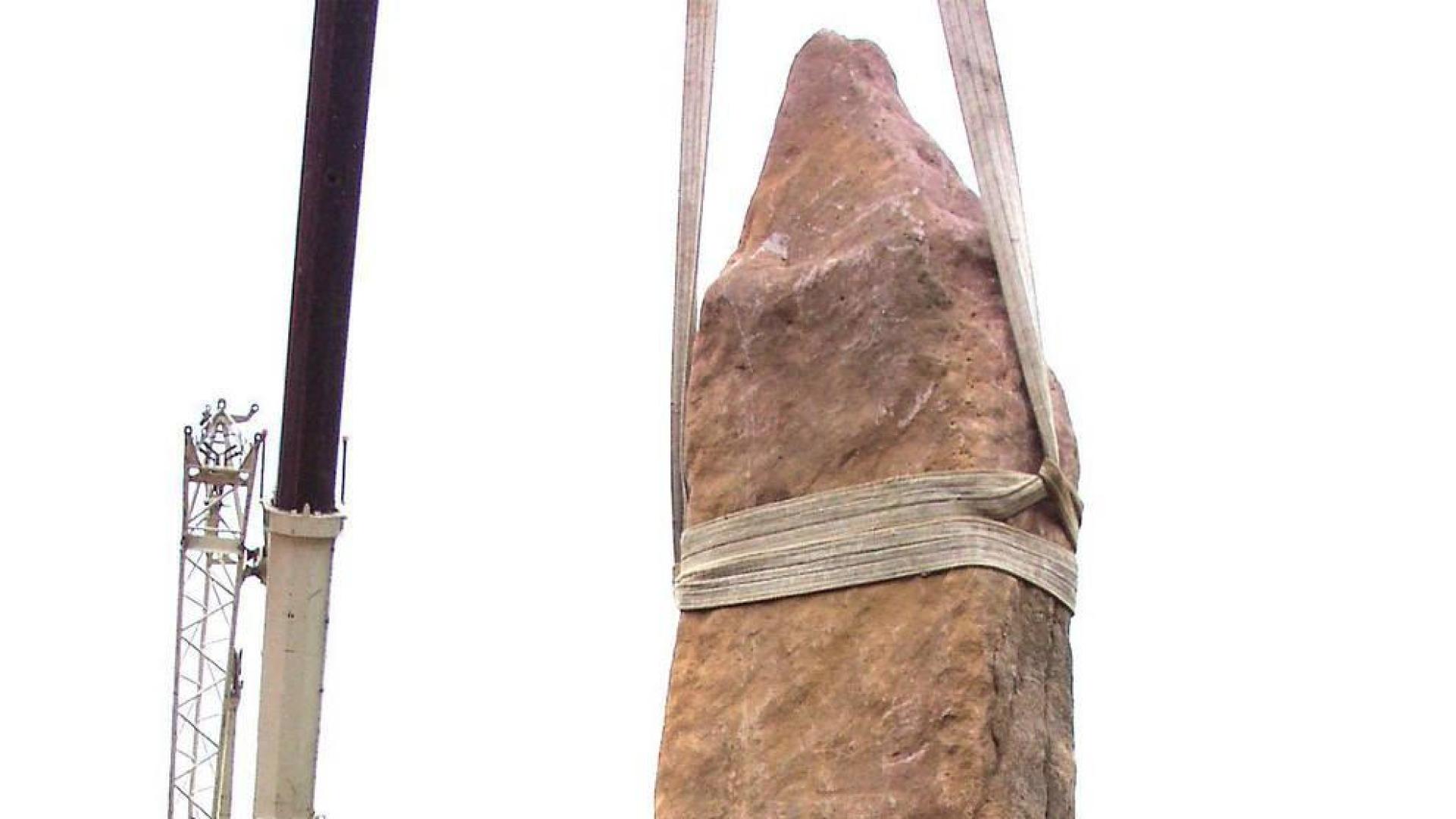 El Museo de Navarra expresa su interés por la estela-menhir de Soalar