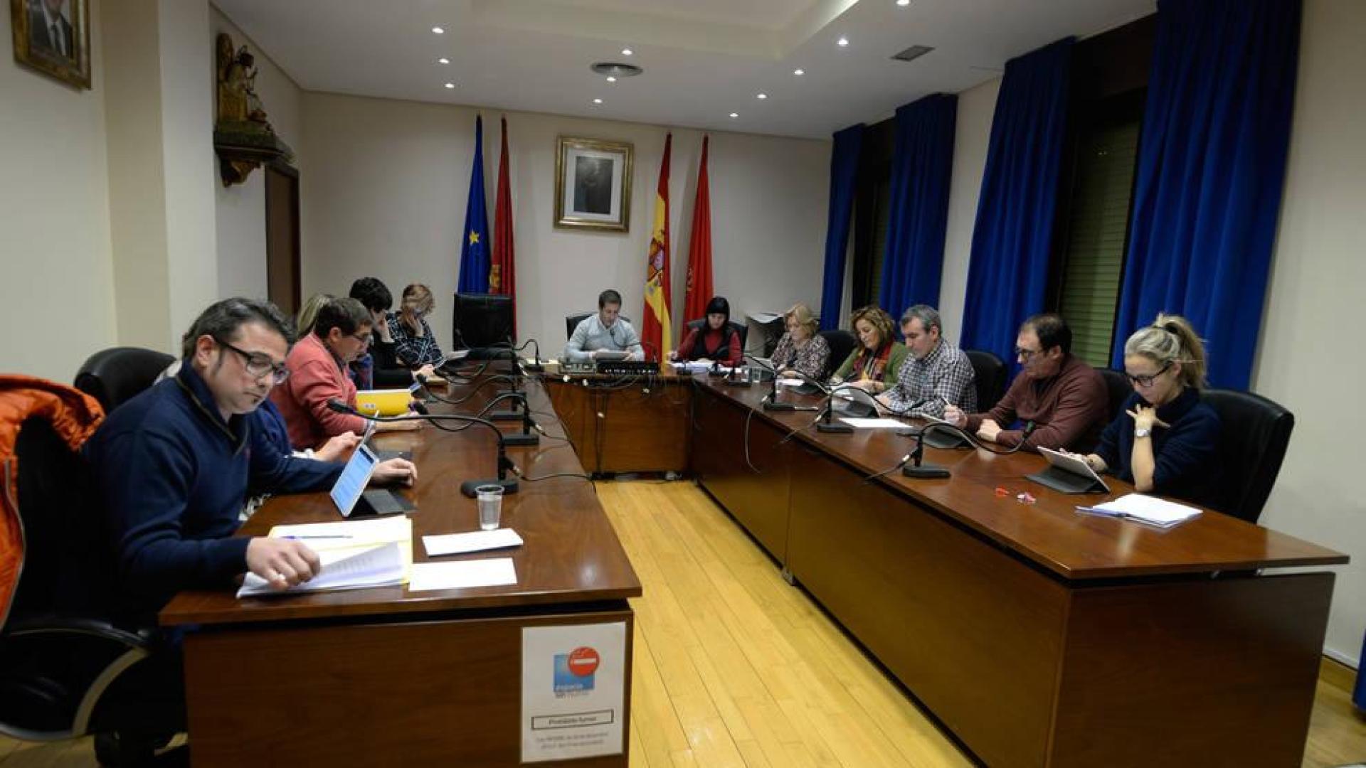 Peralta da luz verde a un presupuesto que asciende a 5,2 millones