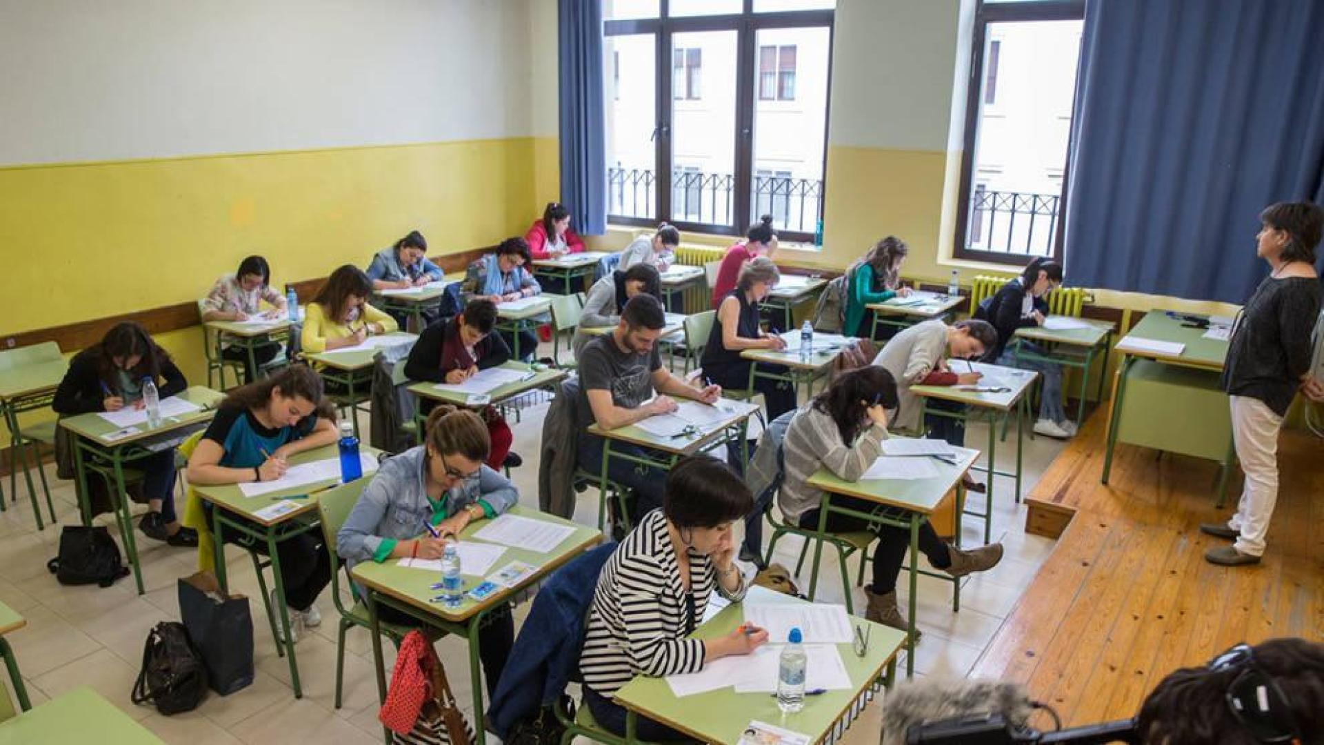 Un 35% de la plantilla del Gobierno es eventual, seis puntos más que en 2011