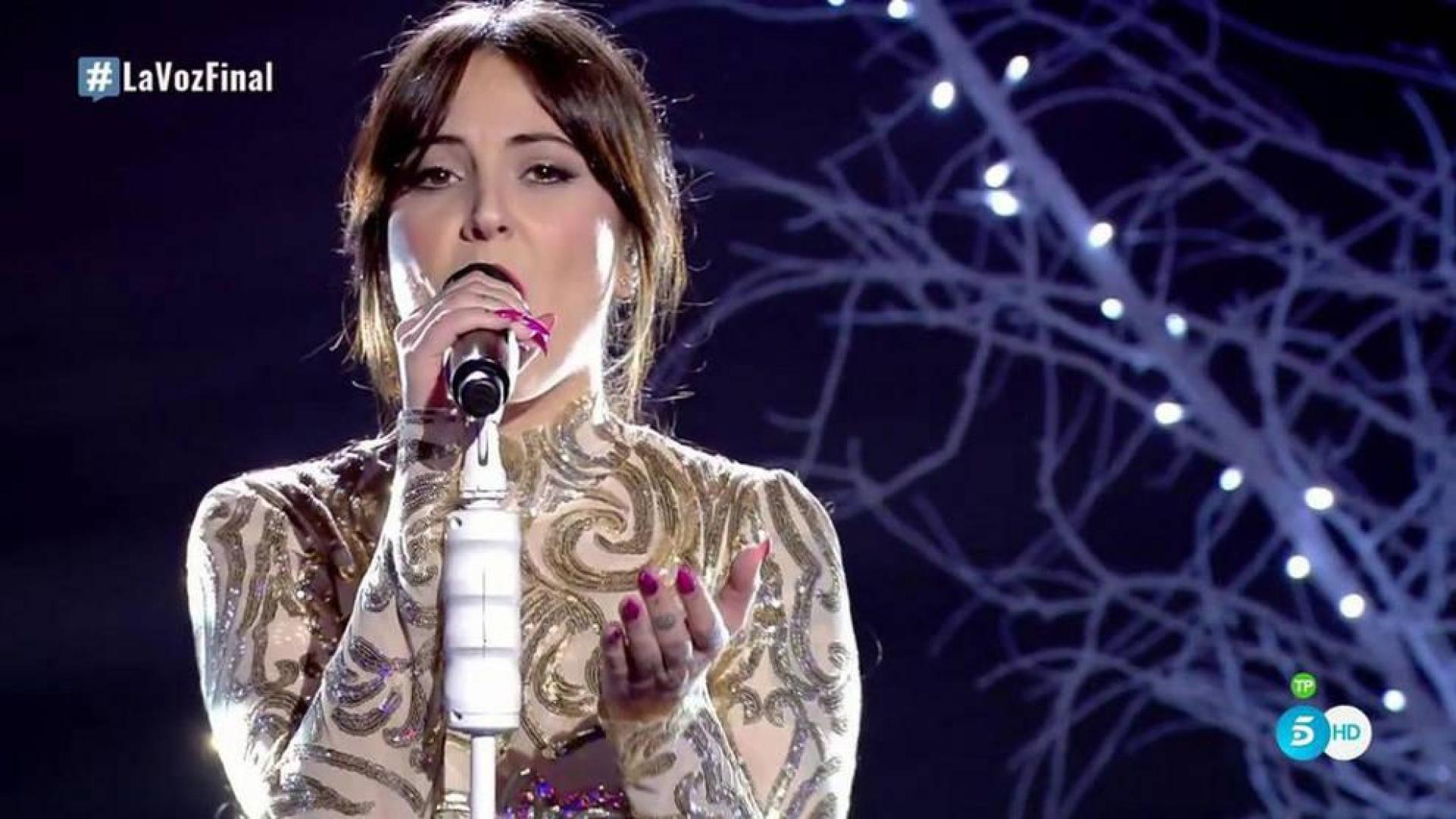 Alba gana 'La voz' con una canción navideña