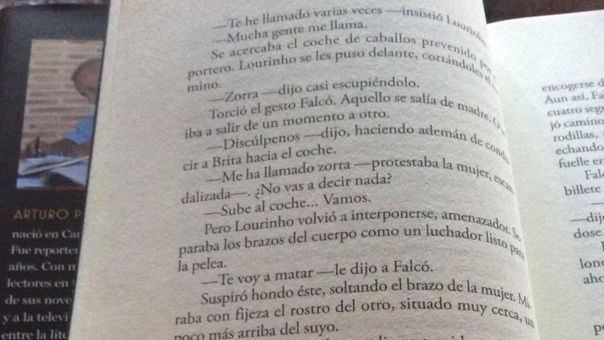 La respuesta de Pérez-Reverte a una lectora que le corrigió una falta de ortografía